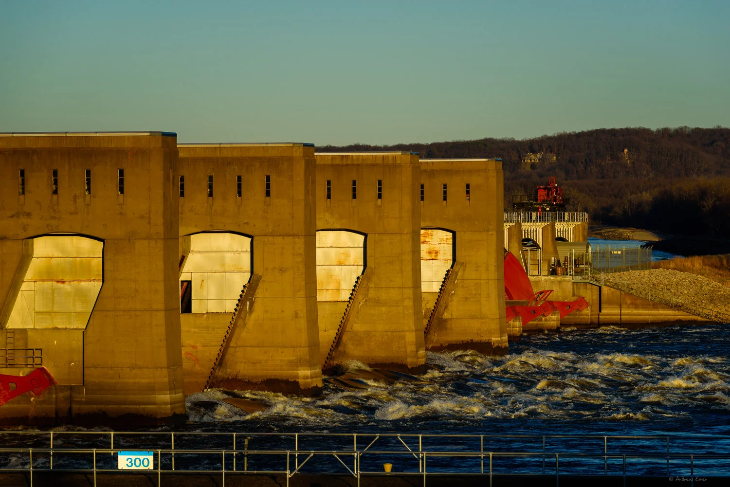 Mississippi River, Dam #12, Bellevue, Iowa