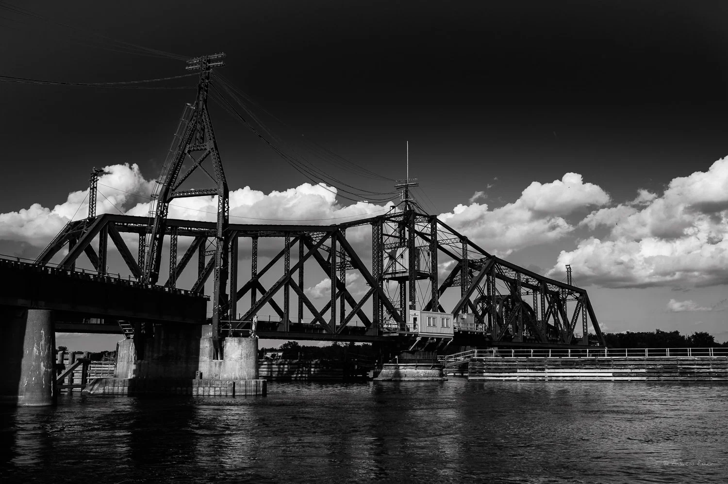 _25B1845_72.jpg