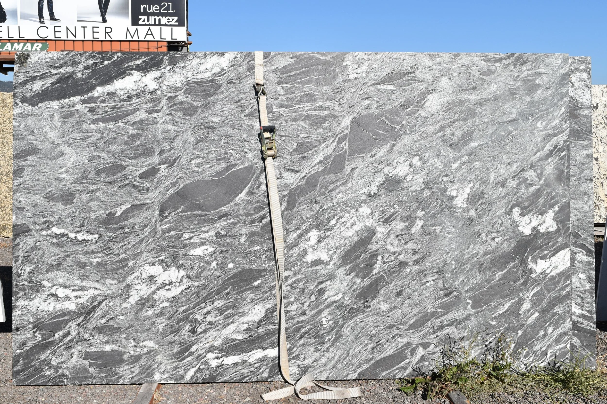 BLUE WAVE LEATHERED - MID RANGE GRANITE