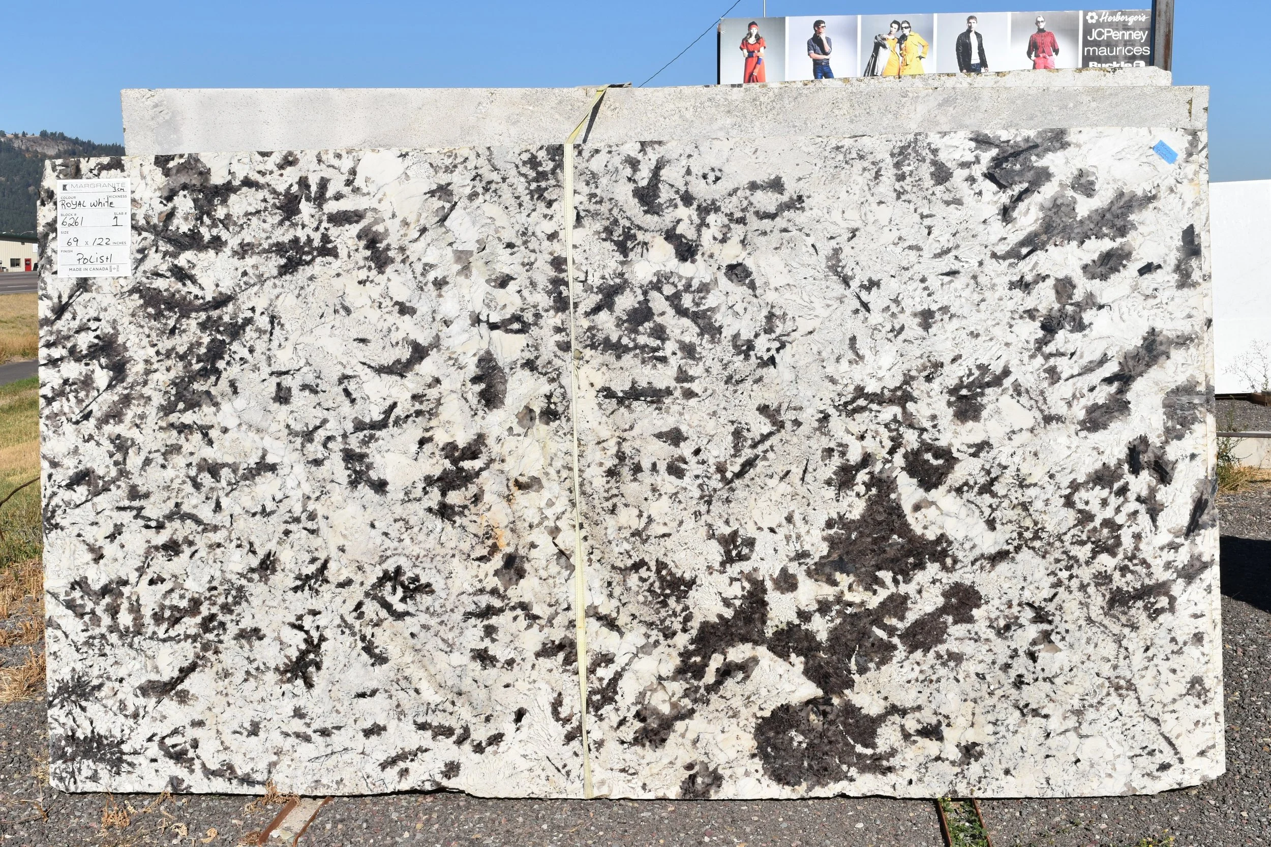 ROYAL WHITE - MID RANGE GRANITE
