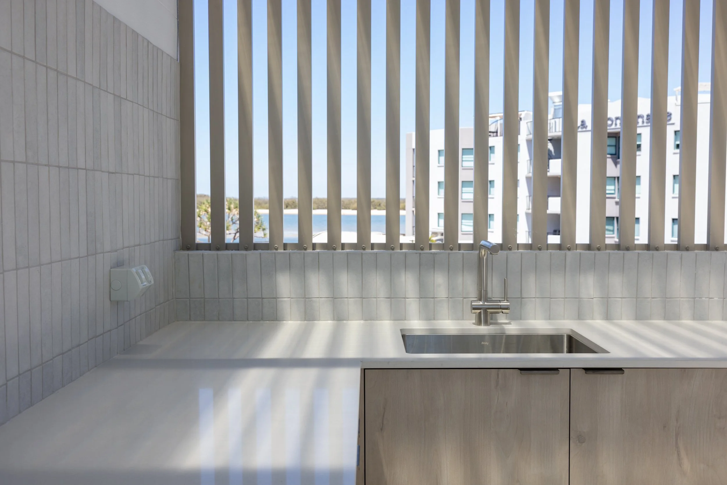 W Stone Natural & Engineered Stone Benchtops - Townsville Stone