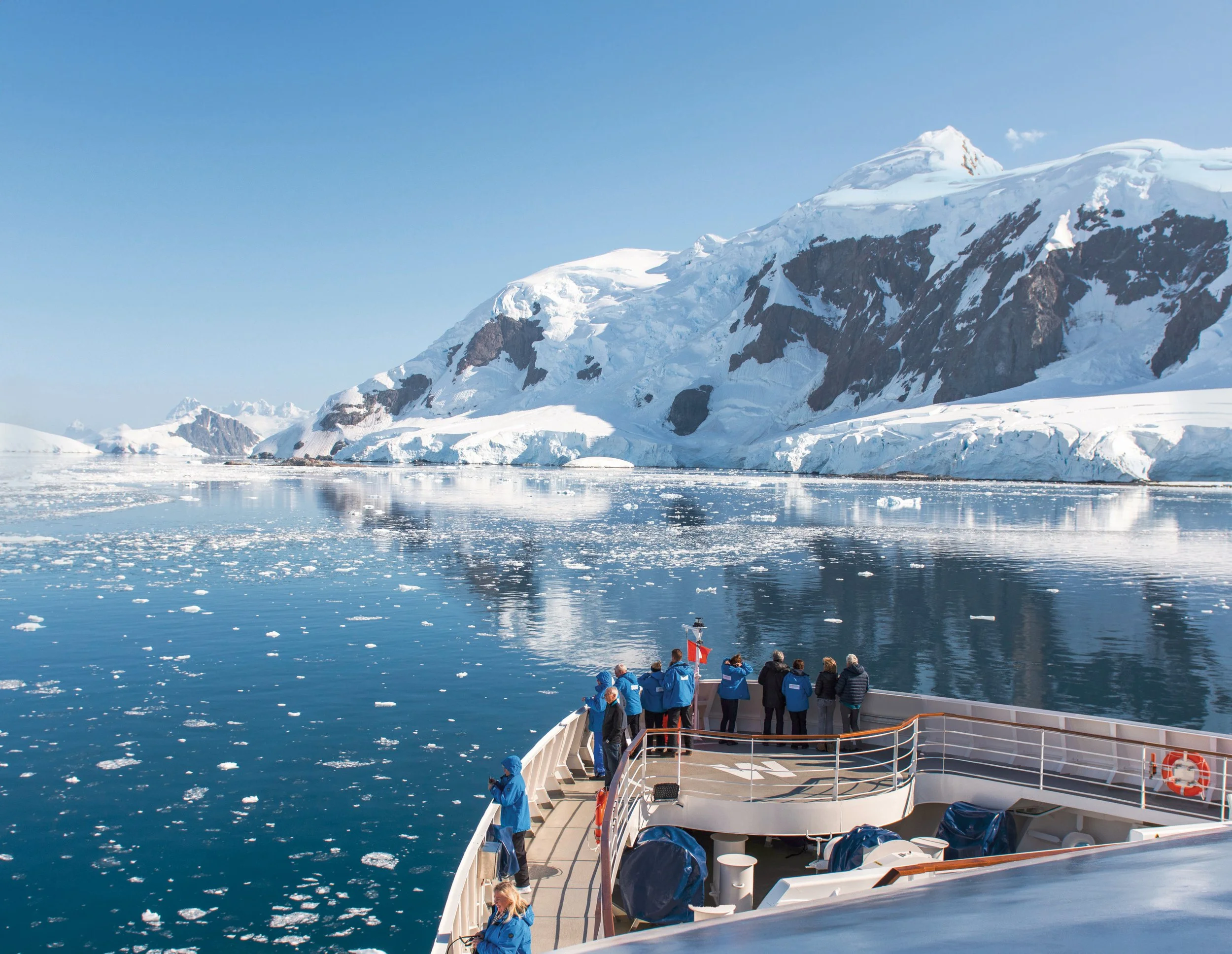 48091,0,antarctica-bow-2.jpg