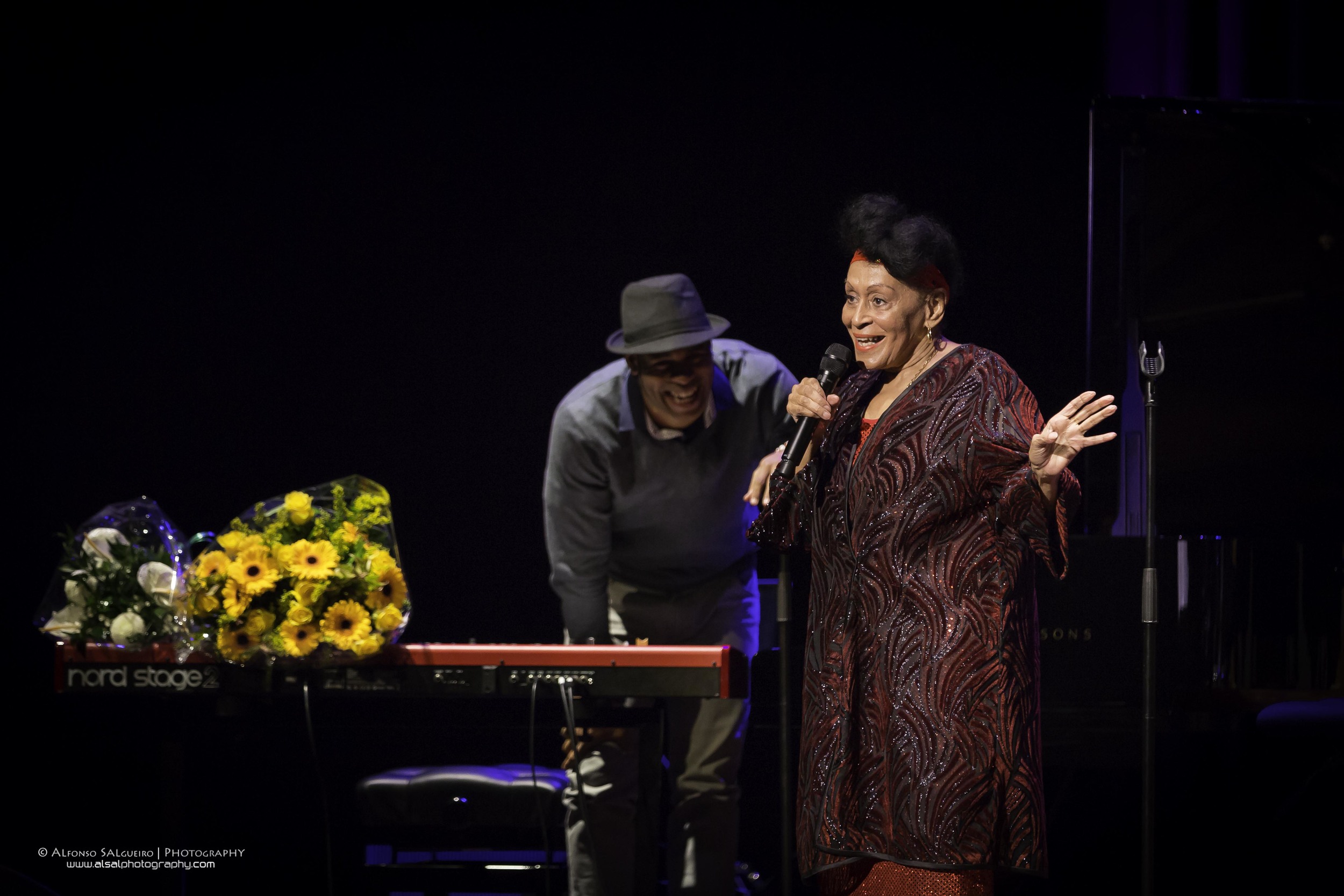 Roberto Fonseca & Omara Portuondo.jpg