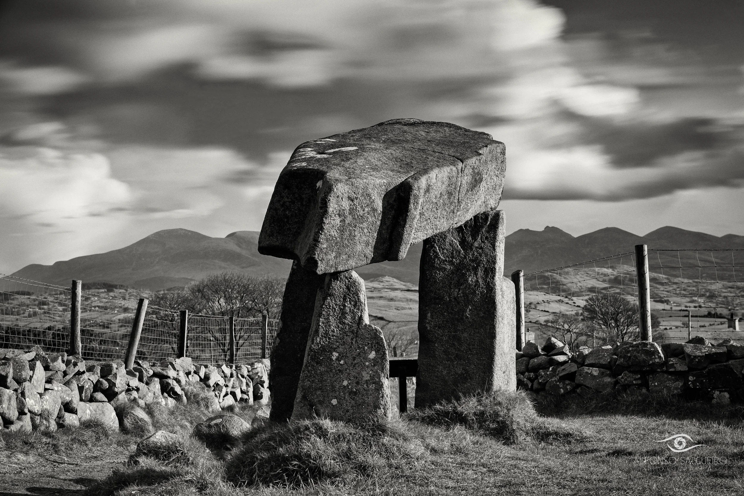 Legannany dolmen