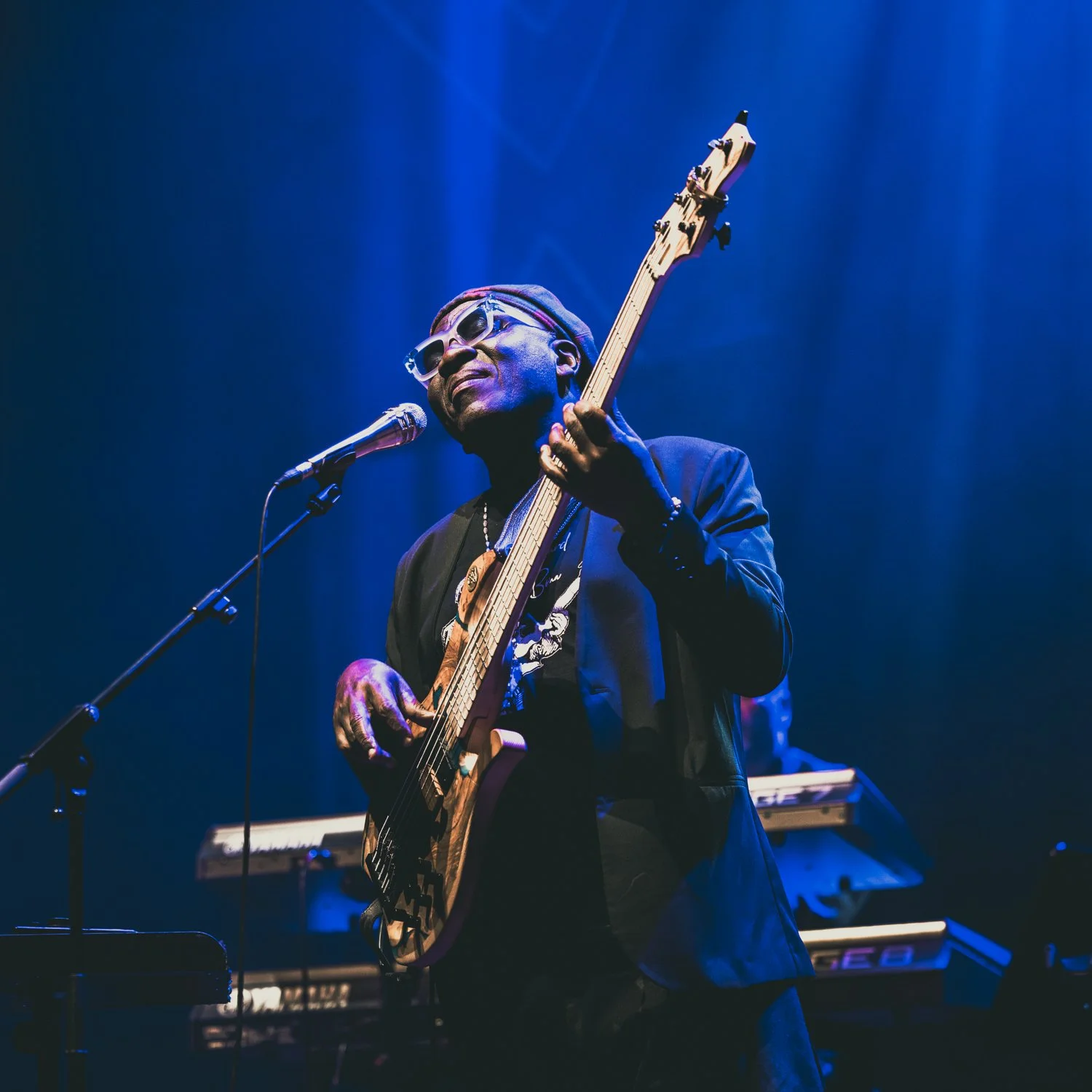 Richard Bona-1.jpg