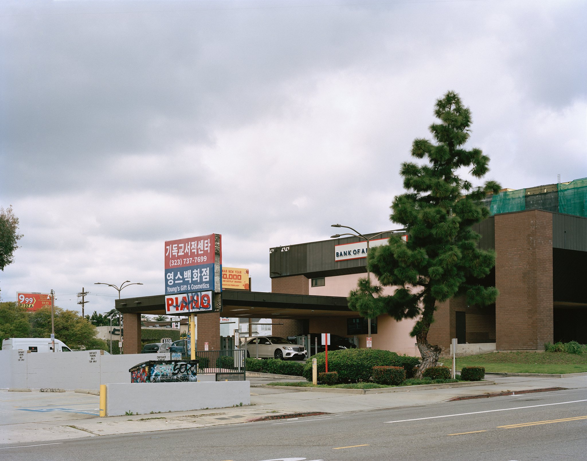   South Western Ave, Los Angeles, California  