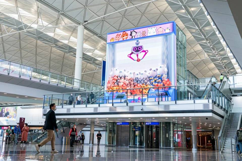 Moment_Factory_Public_Spaces_Hong_Kong_Airport_DSC02554-WS-960x640.jpg
