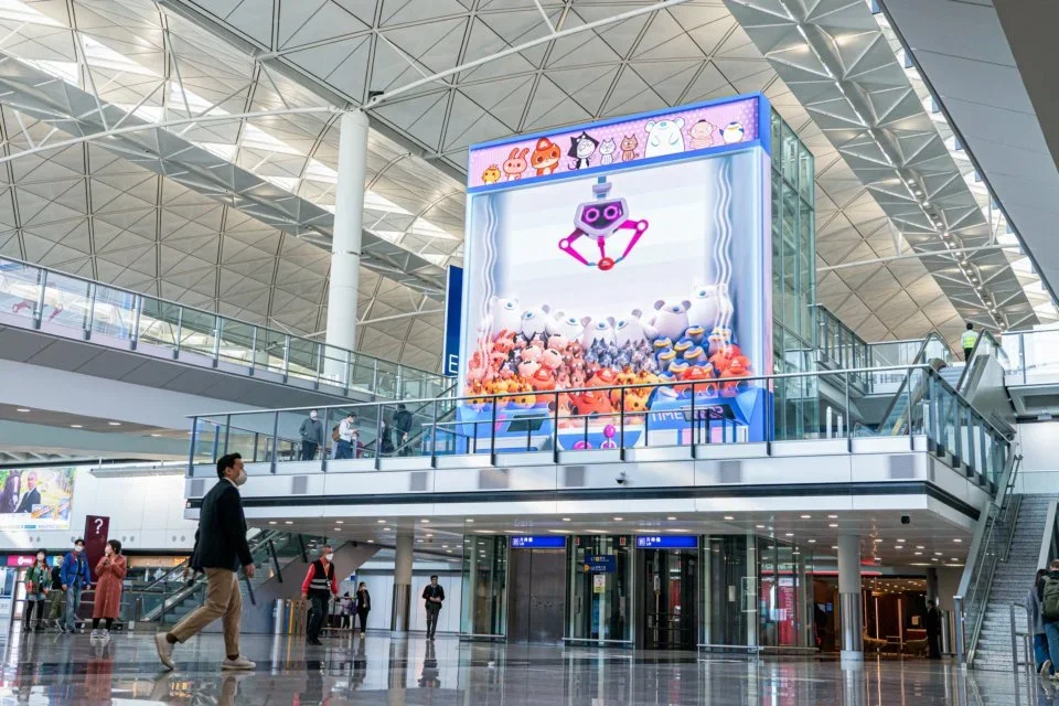 Hong Kong International Airport, Hong Kong ➜ The Crystal Elevator