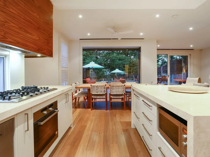 nightkitchen5-1,3407PtNepean.jpg