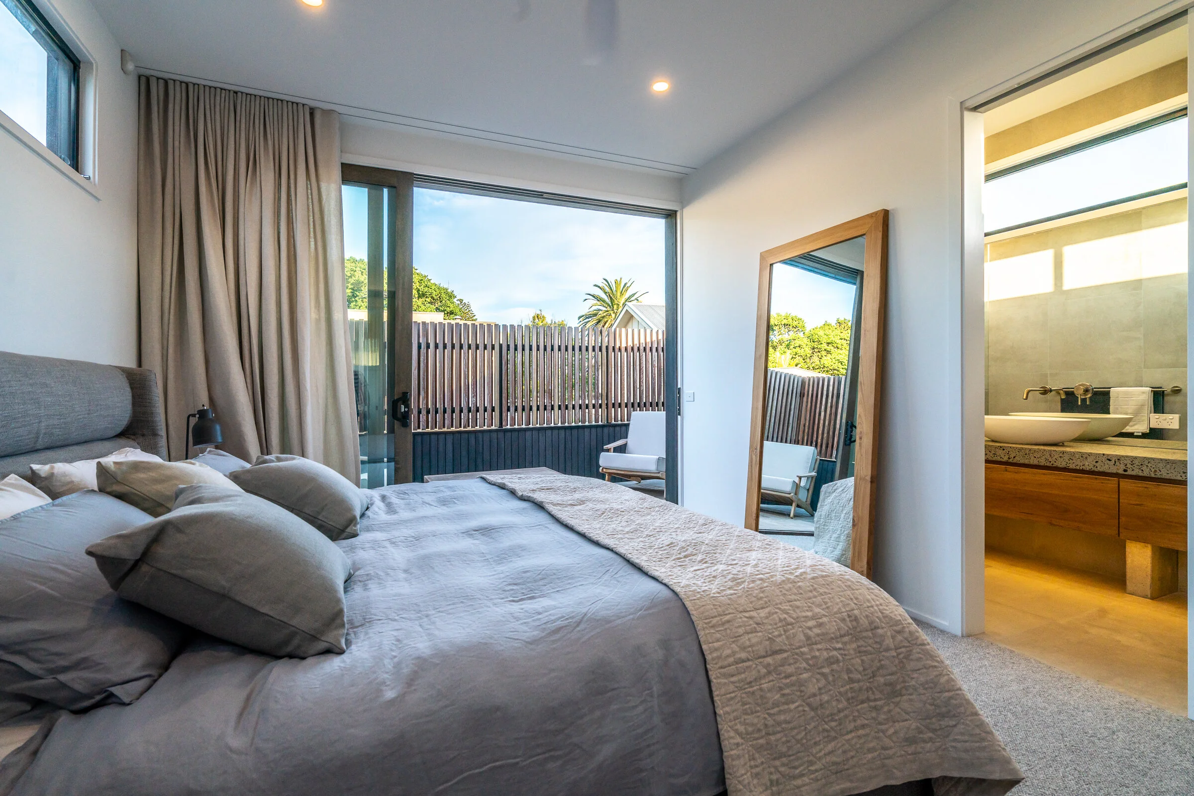 Sorrento Shoot 2 - 2nd bed - reedit2.jpg