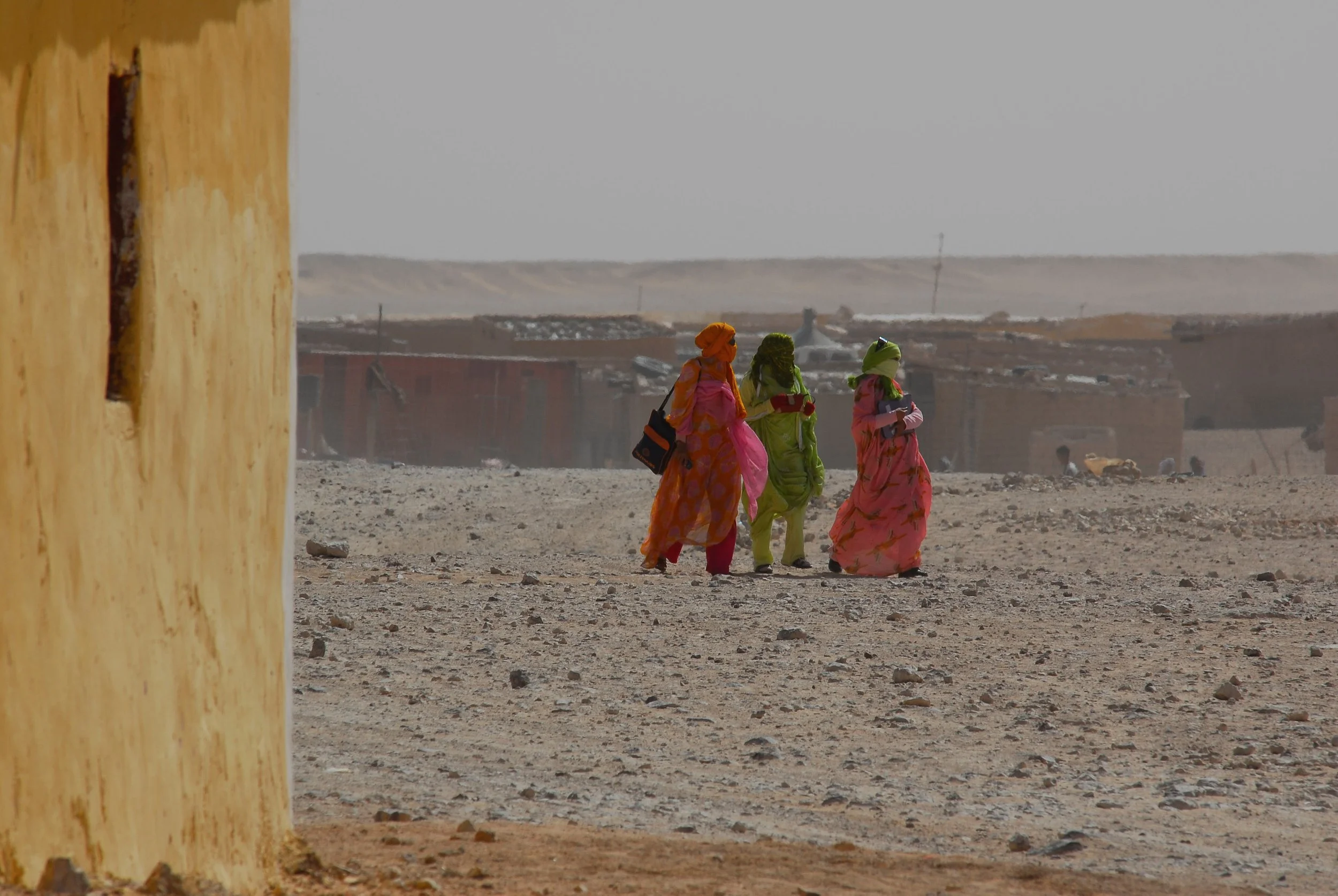 women-in-western-sahara-refugee-camp (Copy)