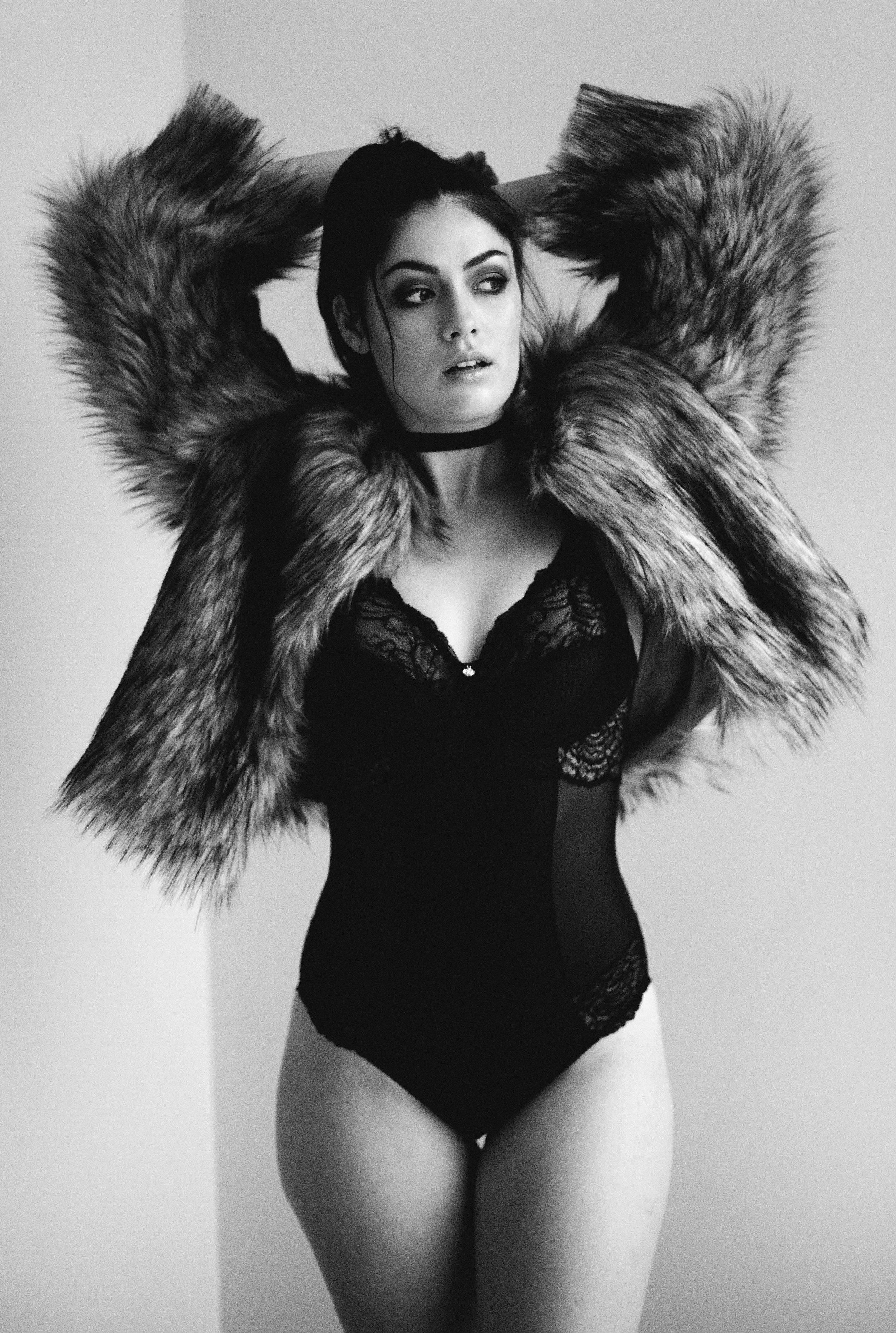 10(crop)BW.jpg
