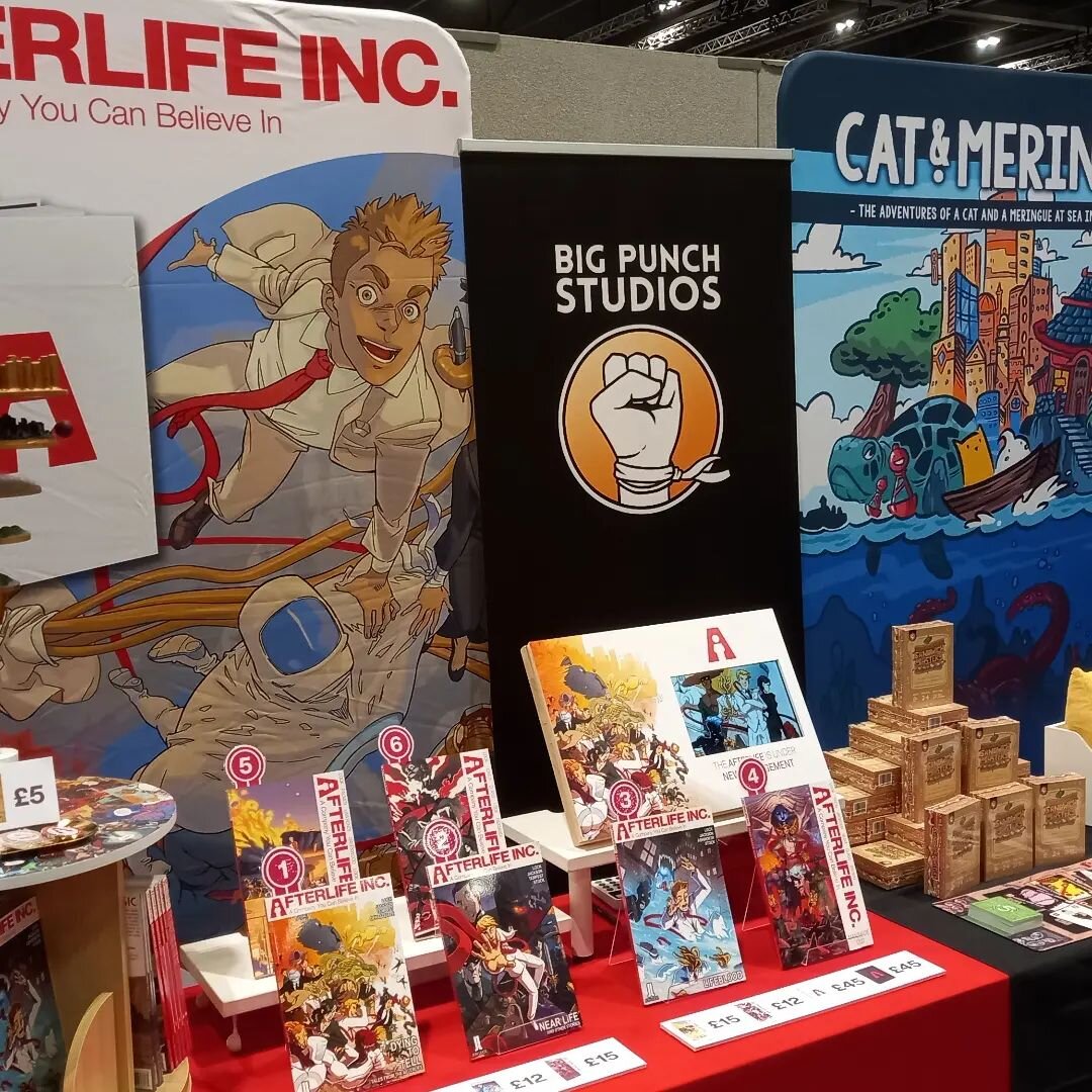We're all set up for @mcmcomiccon London - with our best-looking table ever! Come find us in the Artist Alley, tables G15 and G16! Bring on Friday. 

#mcmcomiccon #mcm #mcmlondon