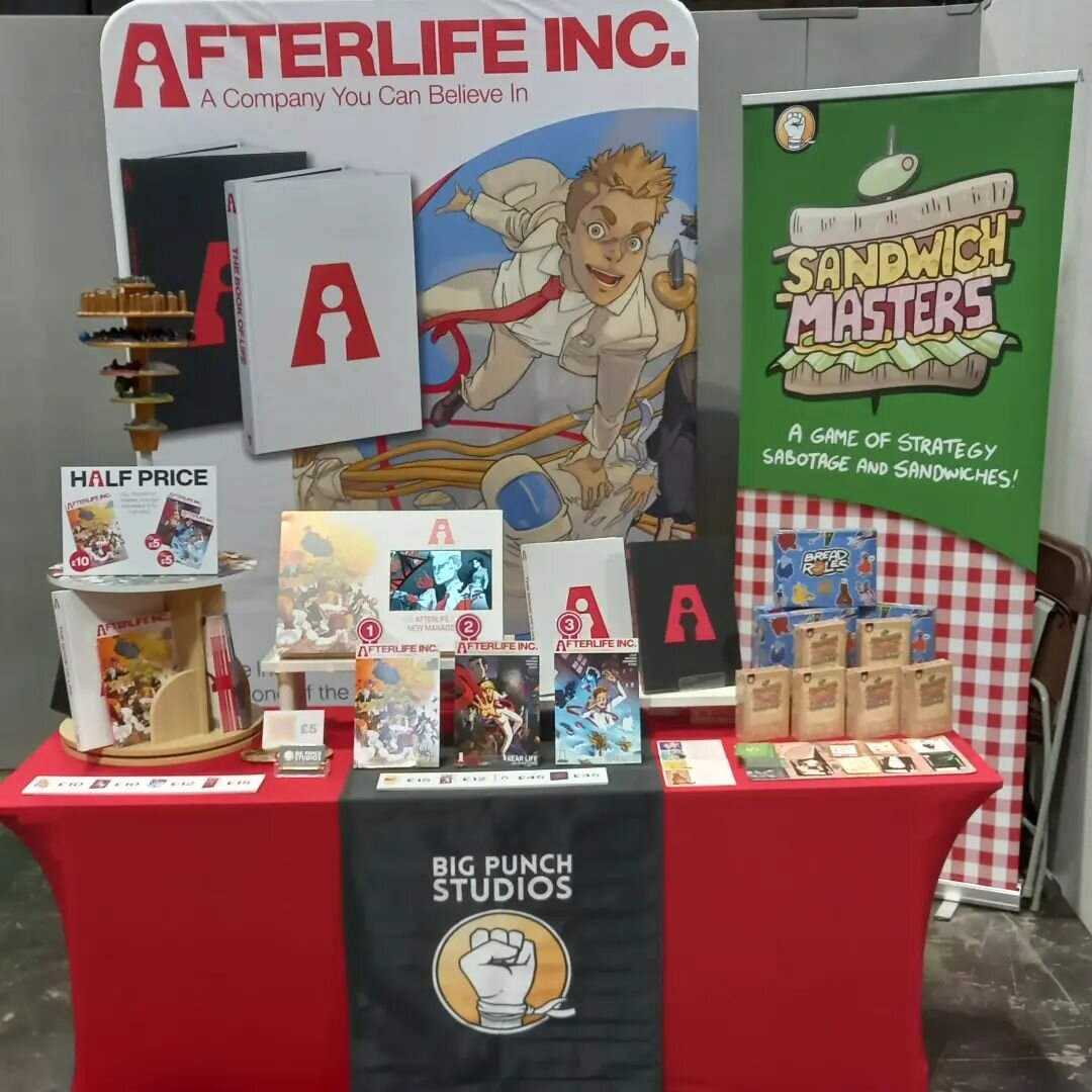 🗯 All set up for @mcmcomiccon Day 3! It's been a long weekend but we're having an amazing time.

A massive thank you to everyone who stopped by our table - friends both new and old - and helped give us such an incredible Saturday. 

Come find us in 