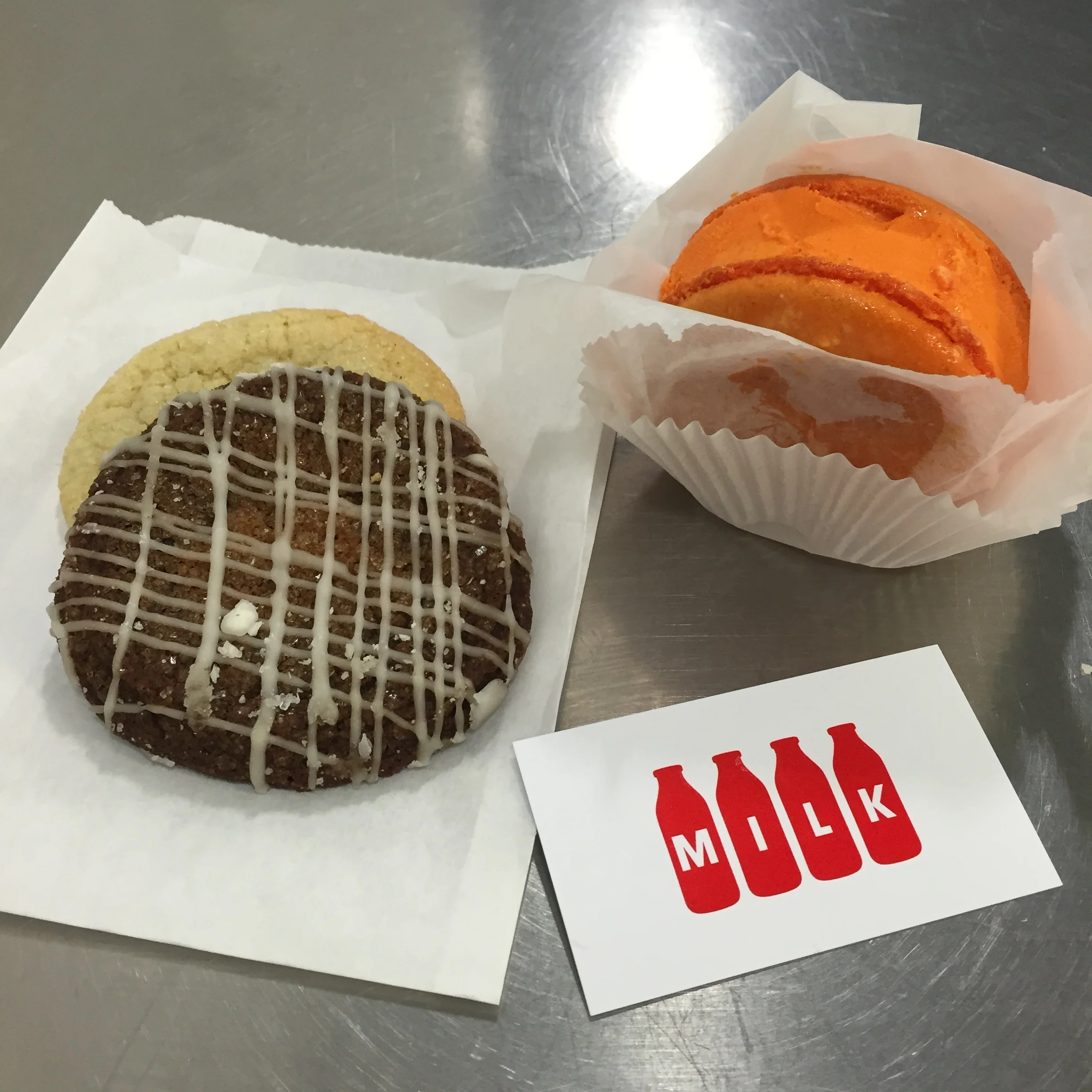 Thai Tea Macaron Ice Cream Sandwich & Cookies!