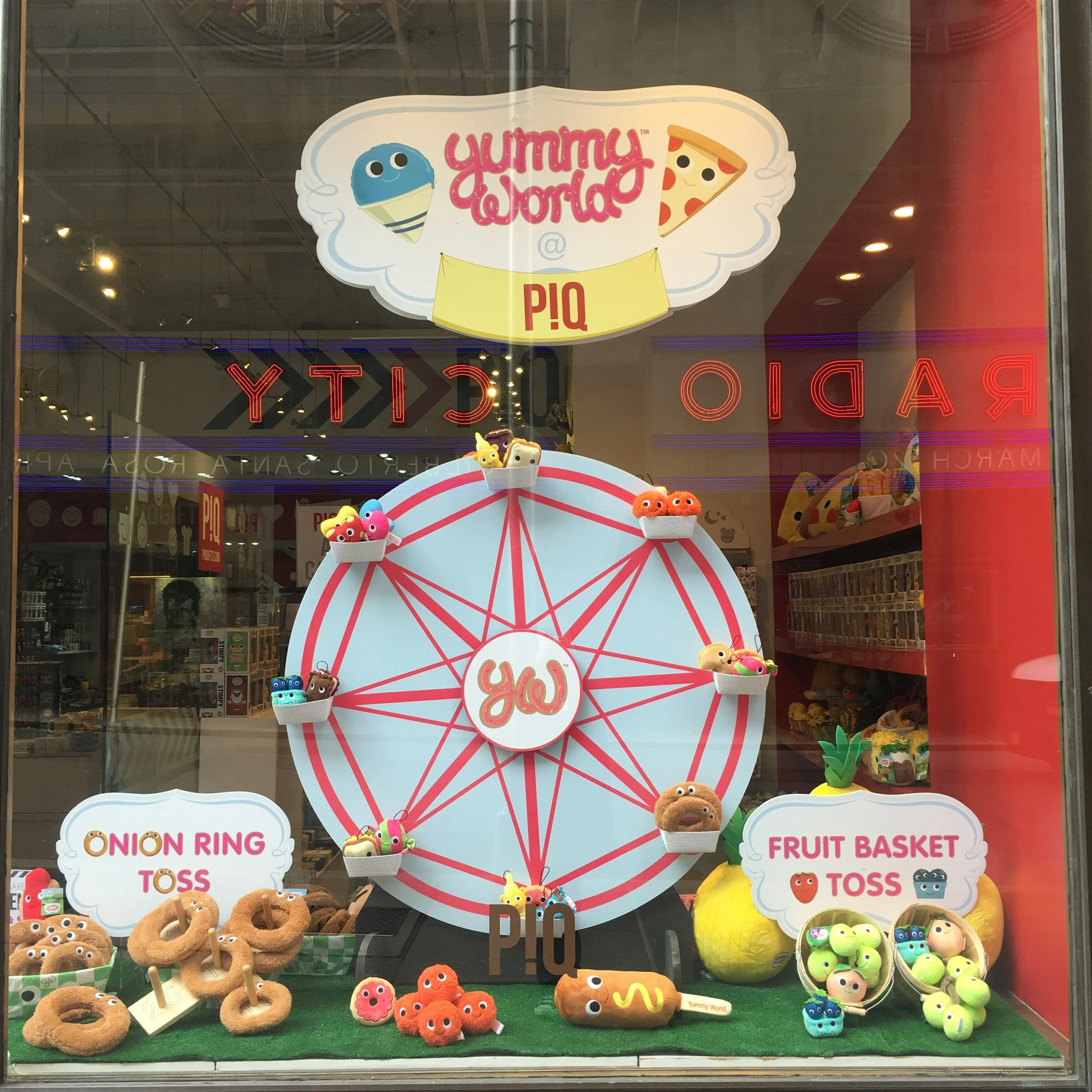 Yummy World x P!Q