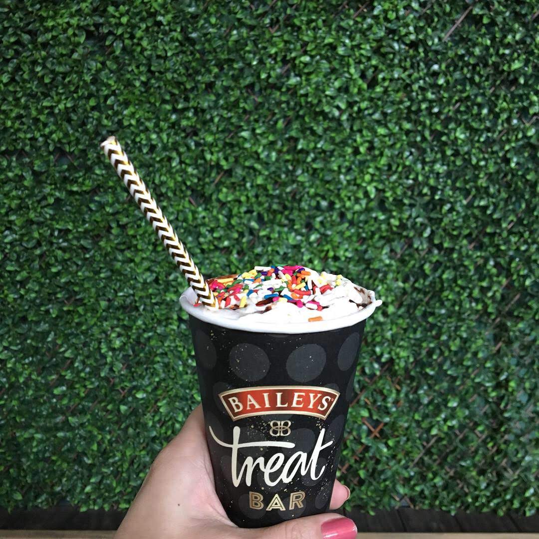 Bailey's &amp; EEEEEatsCon!
