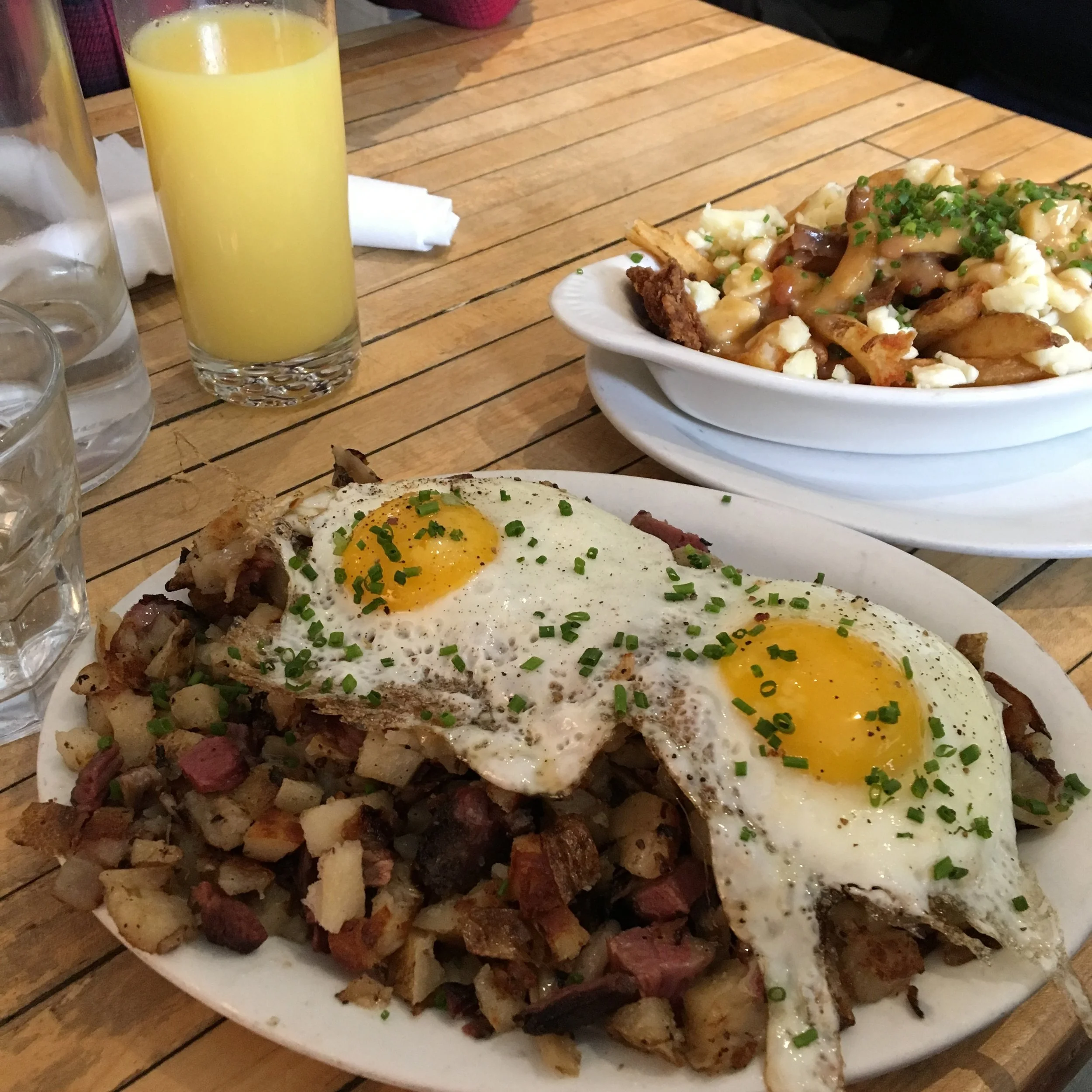 I swear, I don't just eat eggs &amp; poutine...