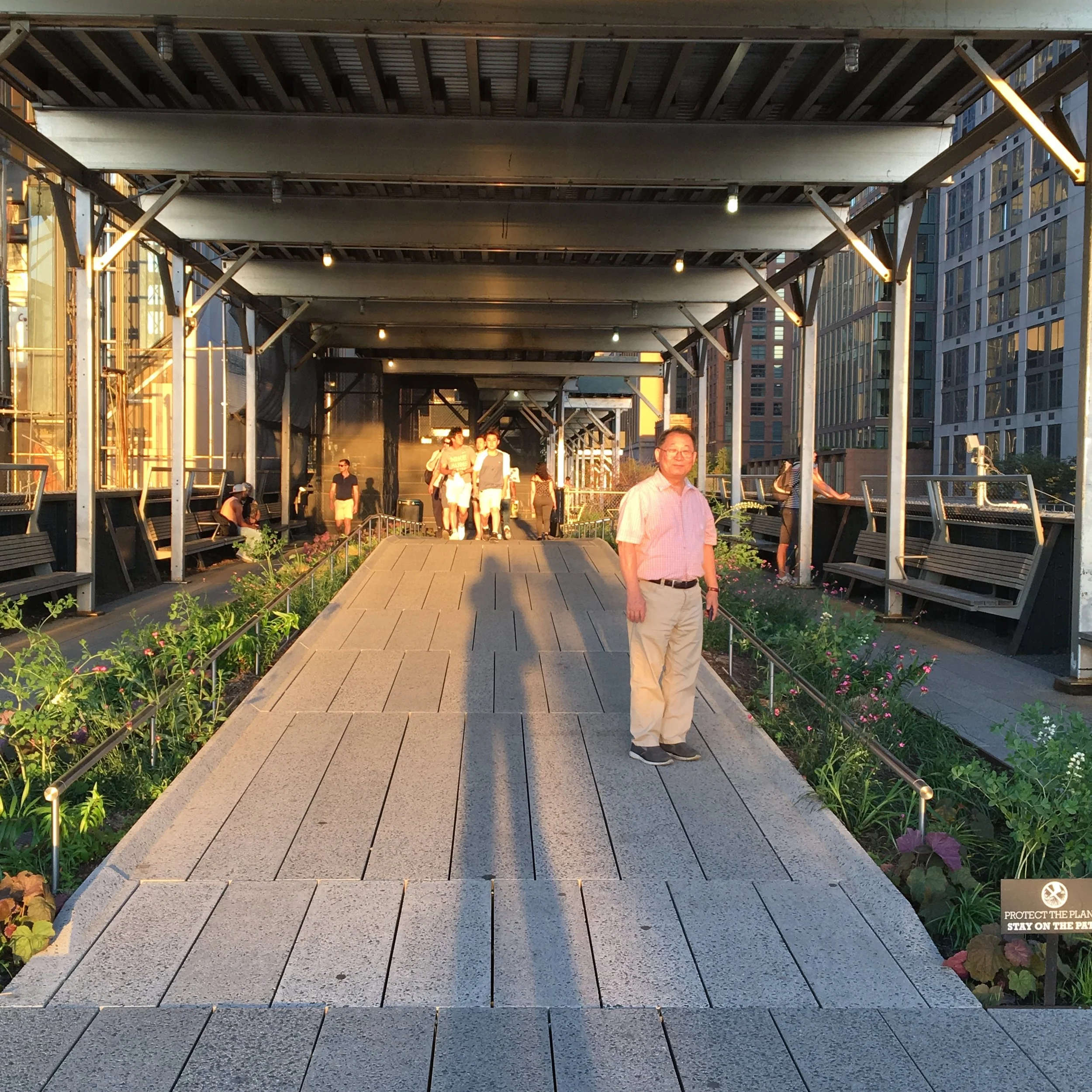 Dad takes the High Line!