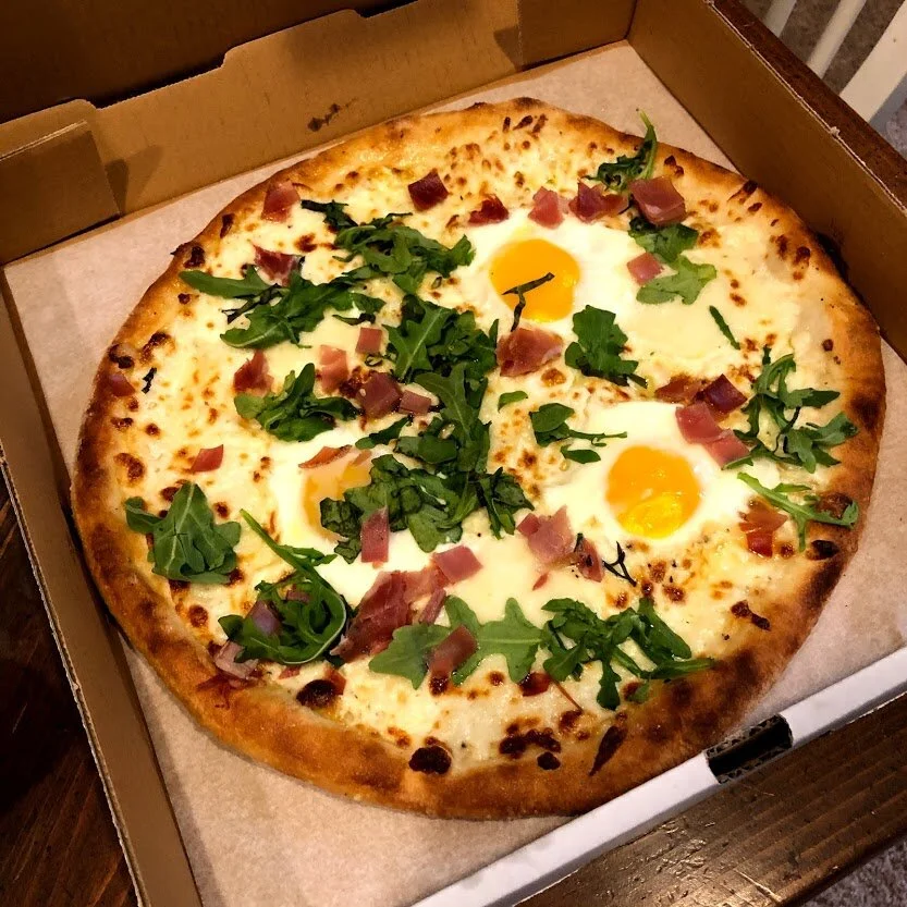 I'm a sucker for an egg on a pizza!