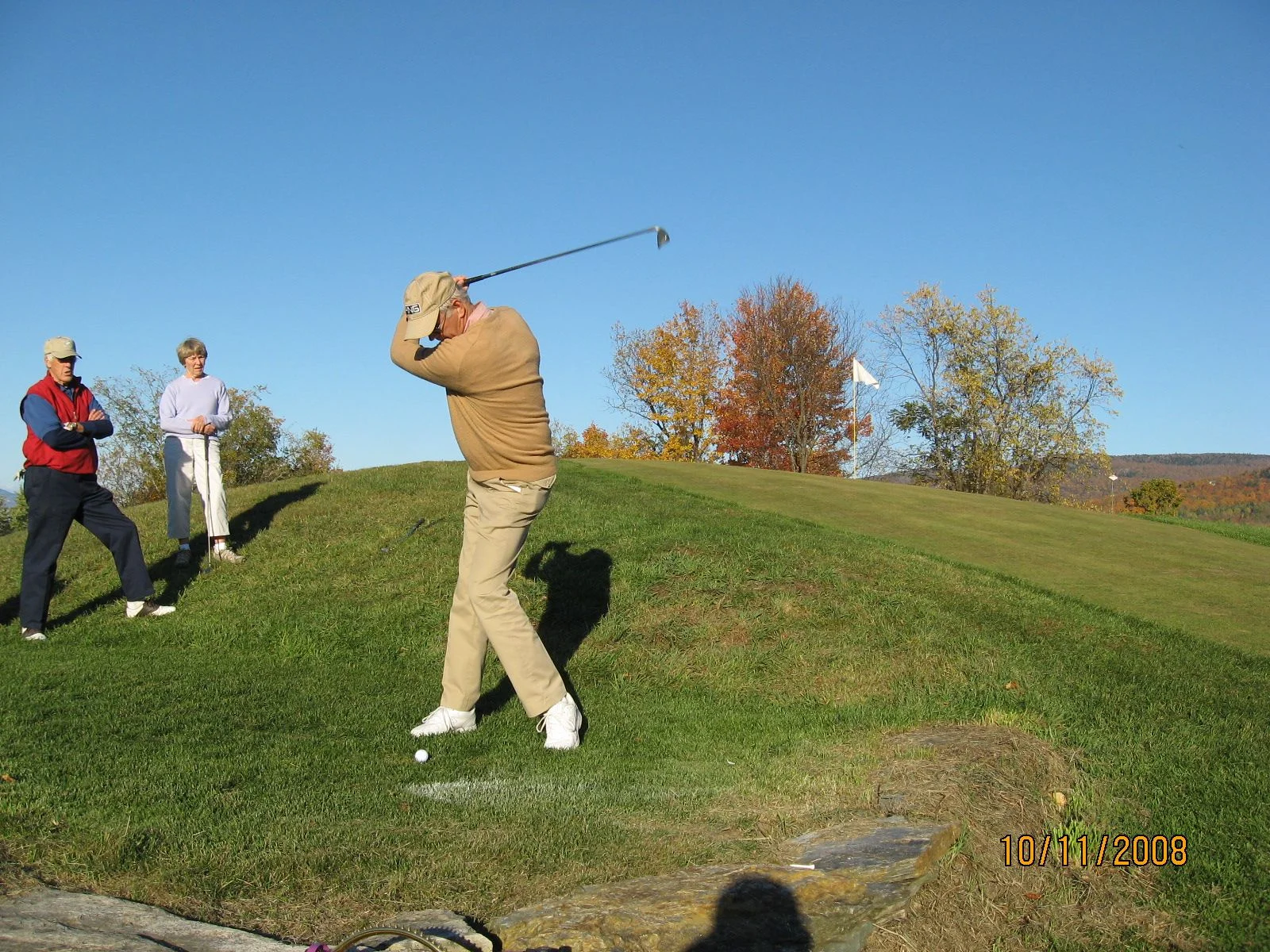 John Reilly tee shot on 2.JPG