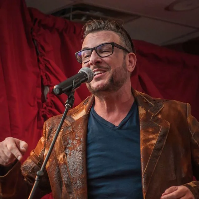 Live Show at Benji & Jake's