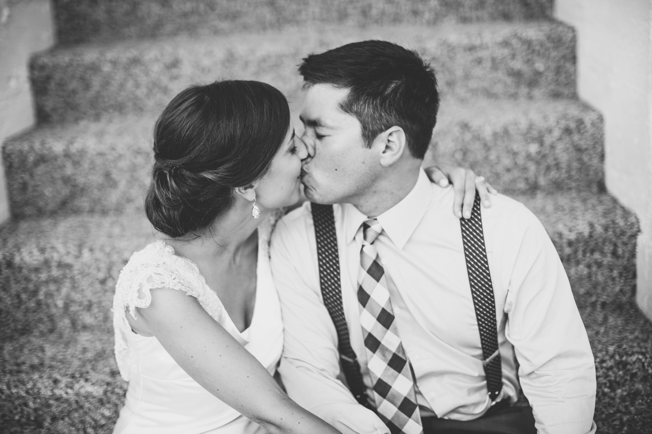 Bay Pointe Inn | Shelbyville MI Lakefront Wedding