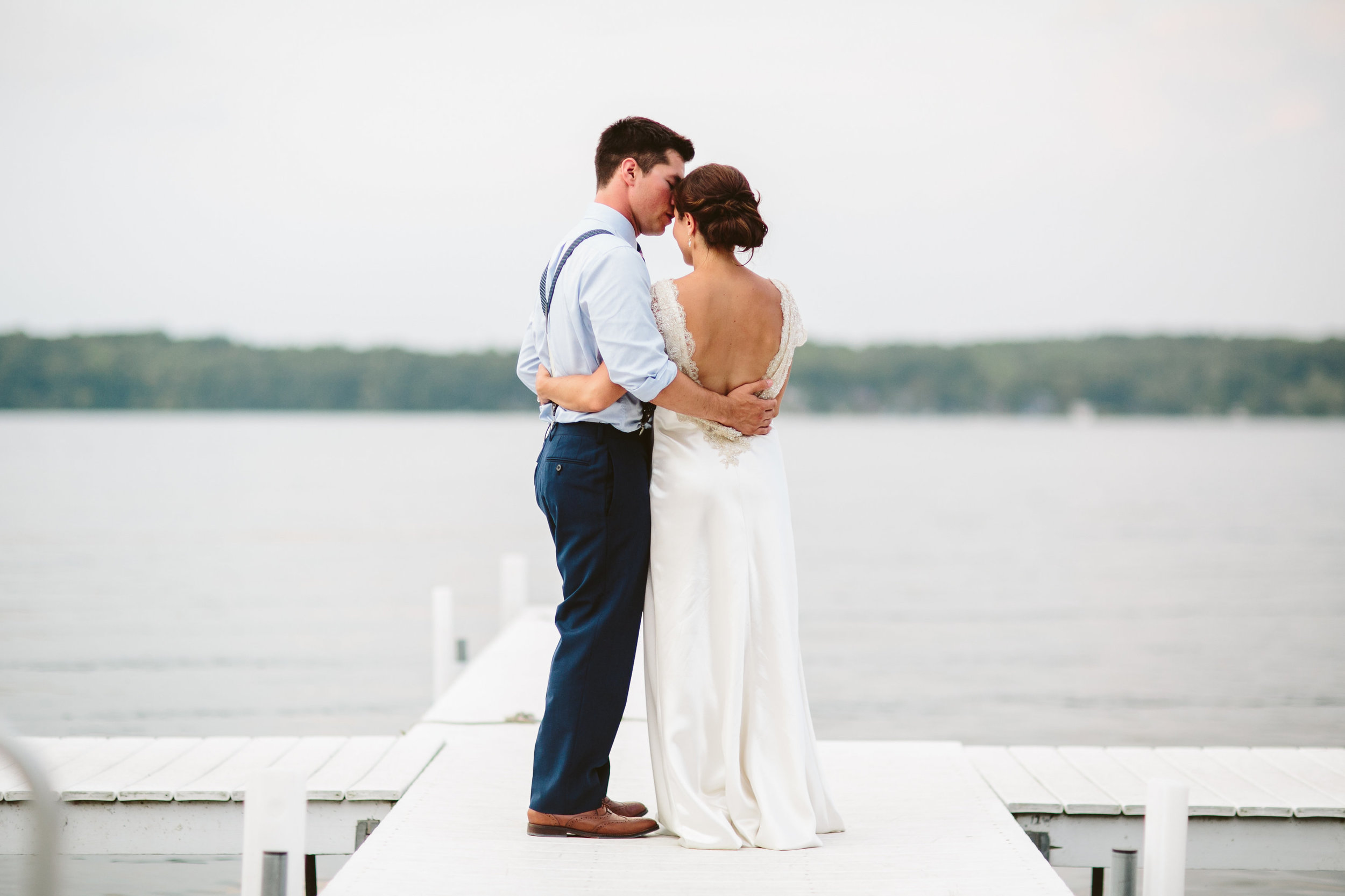 Bay Pointe Inn | Shelbyville MI Lakefront Wedding