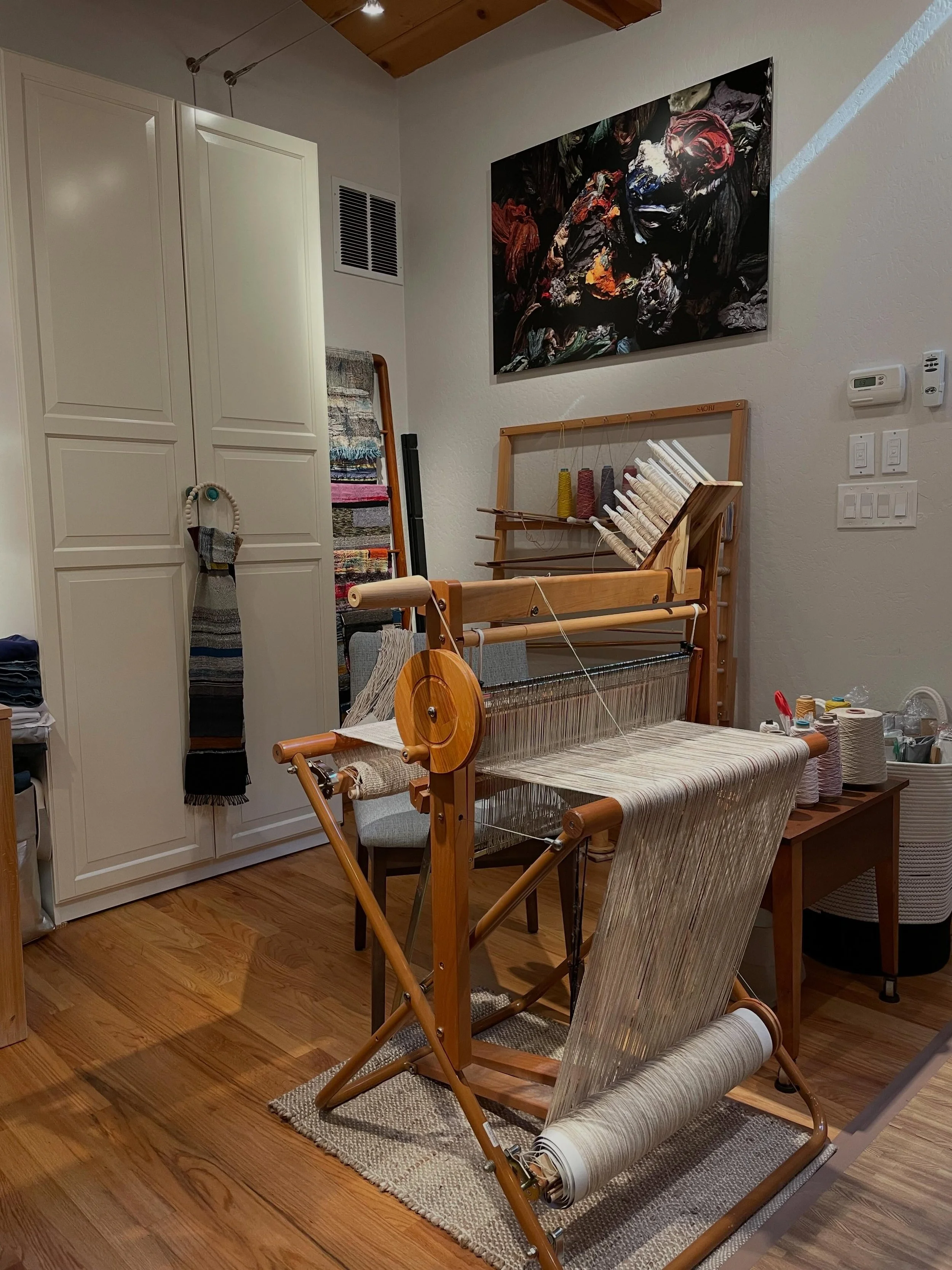Second day of the San Lorenzo Valley Art Tour. Studios are open 11-5 today. Stop by and see me in Ben Lomond. You can get all the details and participating artist locations through @slvarttour 

I&rsquo;ll be demoing again today and have some delicio