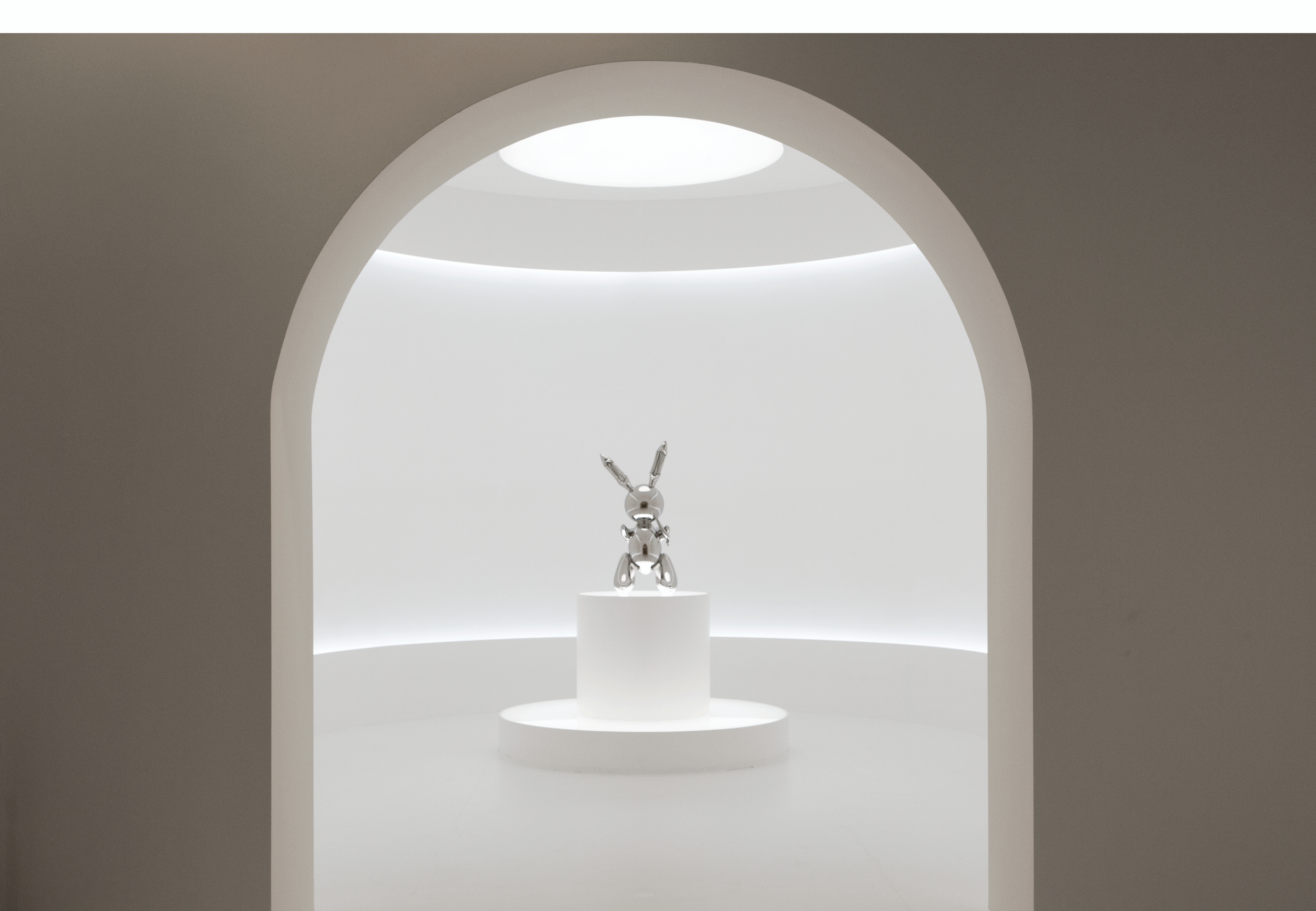 7_Koons_Rabbit_Gallery_1.gif