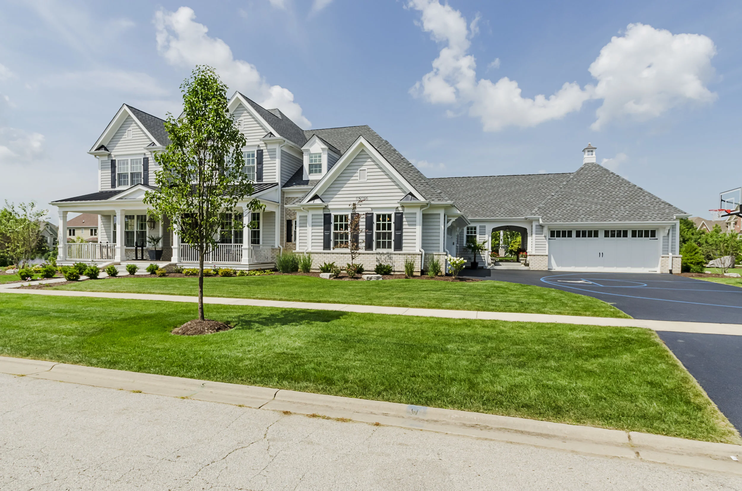 Spring time at a Havlicek Builder home in Geneva, Illinois.