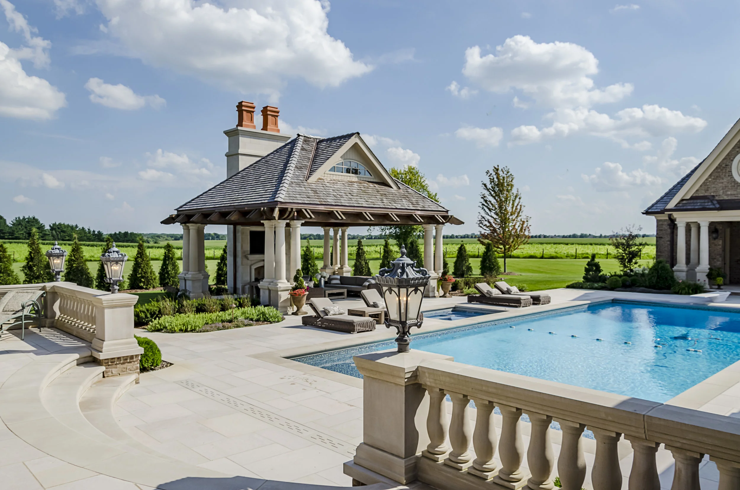 backyard3.jpg