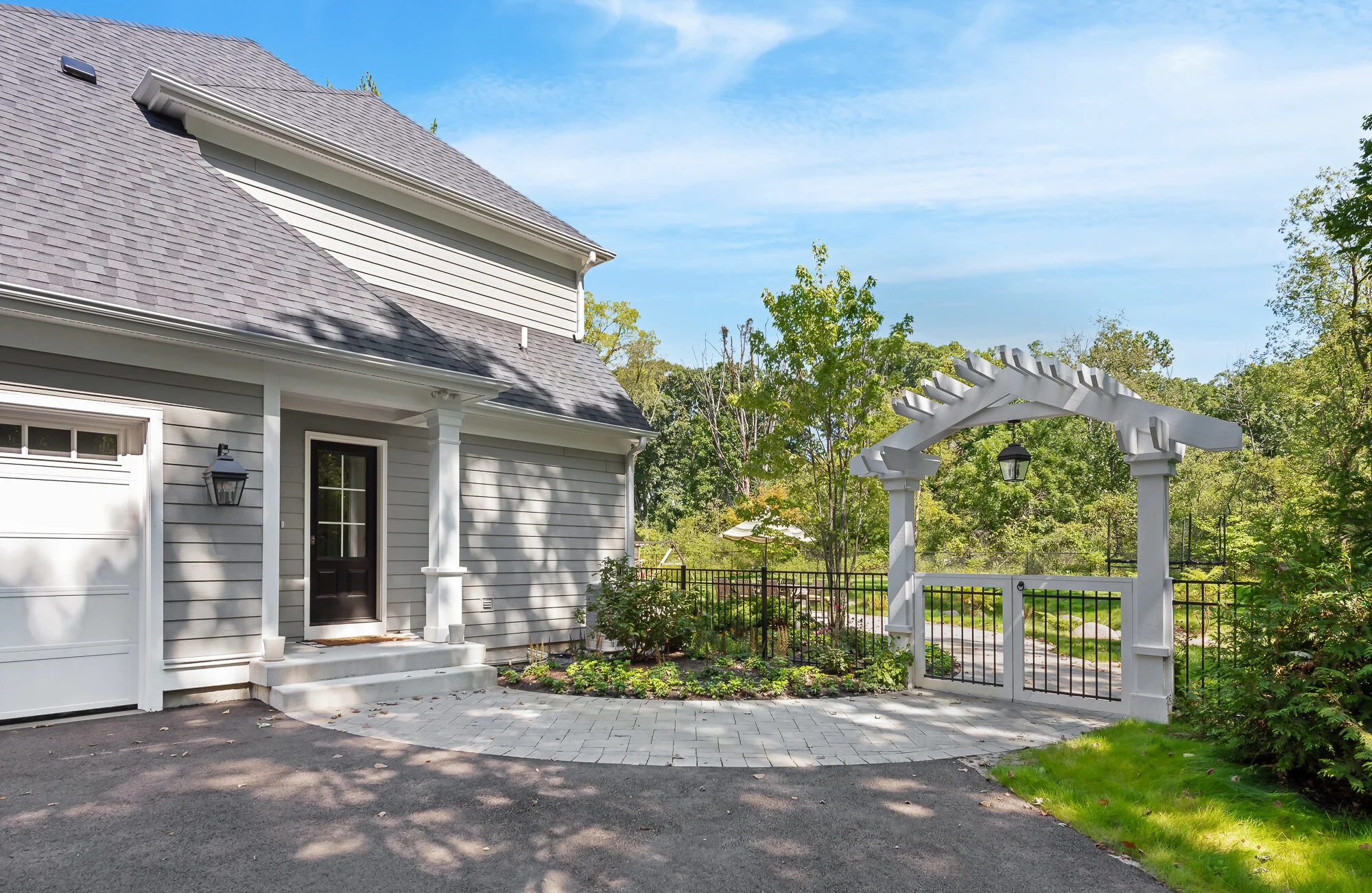 Indian Knoll Exterior - Web-21.jpg