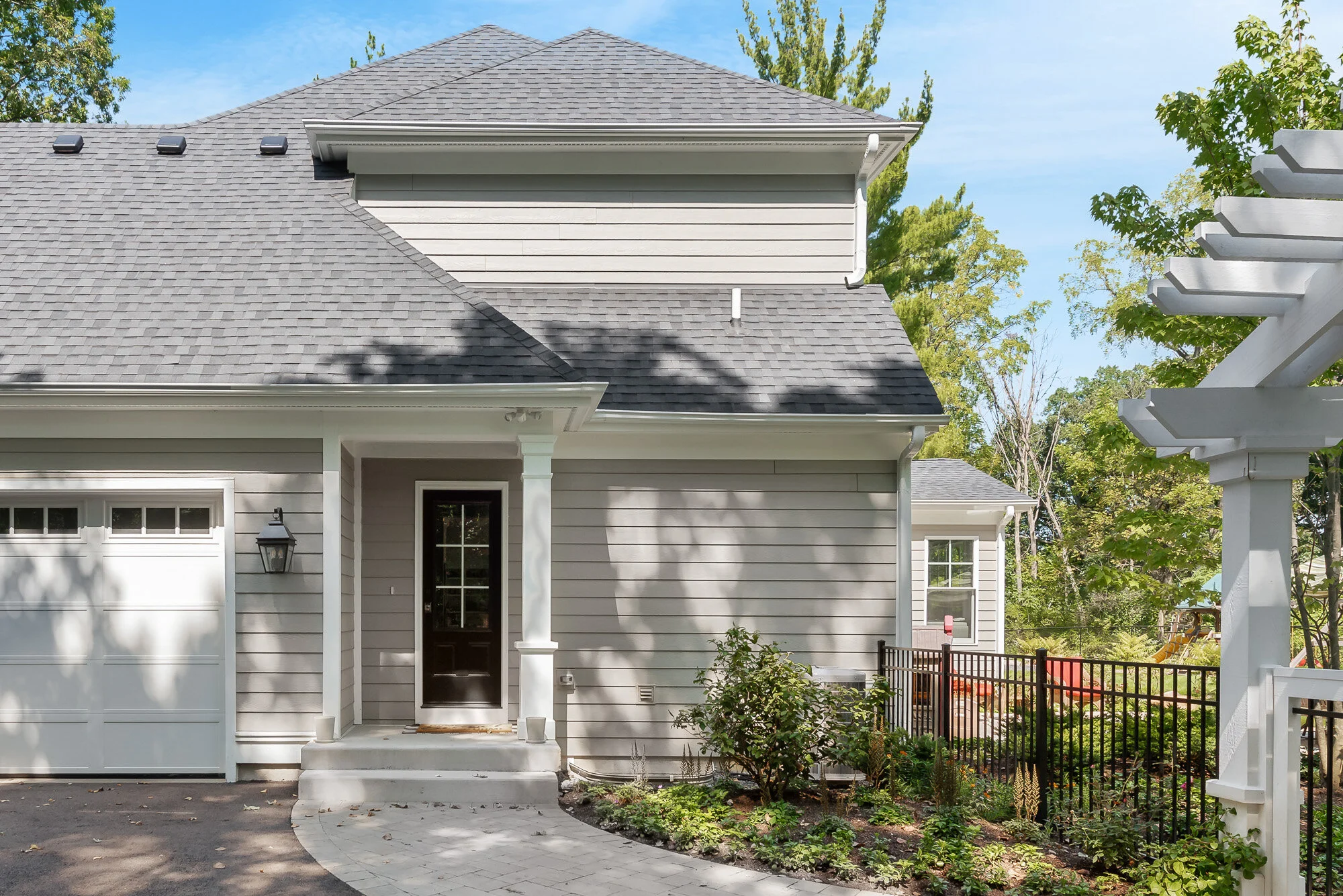Indian Knoll Exterior - Web-19.jpg