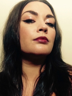 *Wearing: Aqua Eyes eyeliner in "matte black" by Makeup Forever, and "Cyber" lipstick with "Mac Red" lipstick in the center of the lips by Mac Cosmetics.