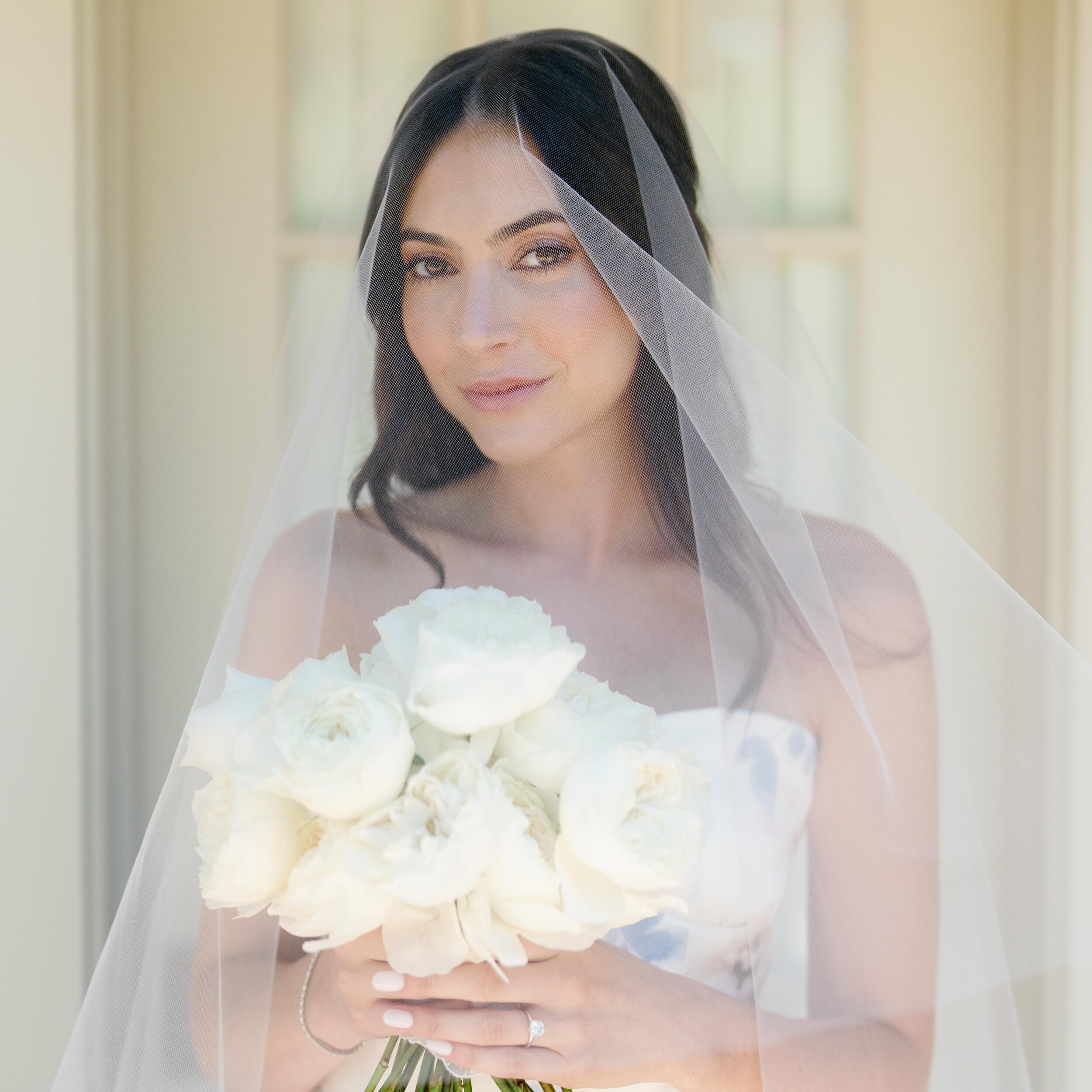 🤍
Soft 
Romantic 
Whimsical 
Delicate 
These are the words that come to mind when I see this beautiful bride 

#bride
#bridalmakeup
#bridalmakeupartist 
#santabarbara 
#santabarbarawedding 
#shaniecrosbiemakeupartist