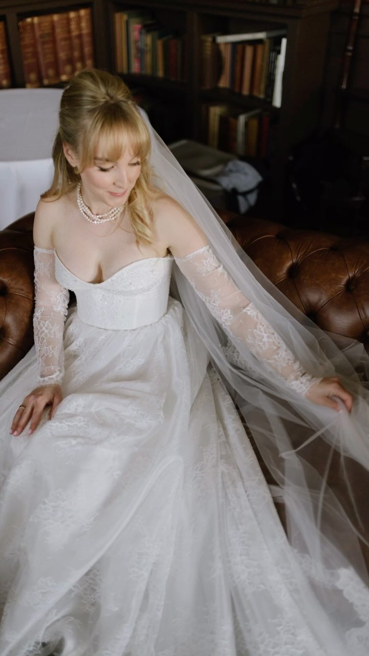 A Brides Day in Motion
#bride
#bridalmakeup
#shaniecrosbiemakeupartist
#santabarbarawedding
#santabarbaramakeupartist
#bridalmakeupartist
#makeupartist