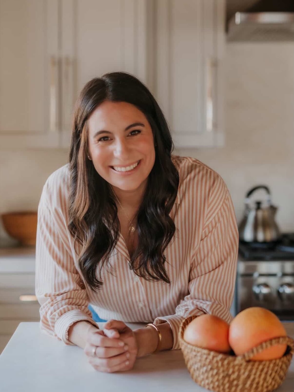 This beautiful and inspiring woman @mkjimene is working on her passion project! I was lucky enough to hear her story and learn more about her vision for empowering women through education, support and advocacy. Being a part of her branding shoot was 