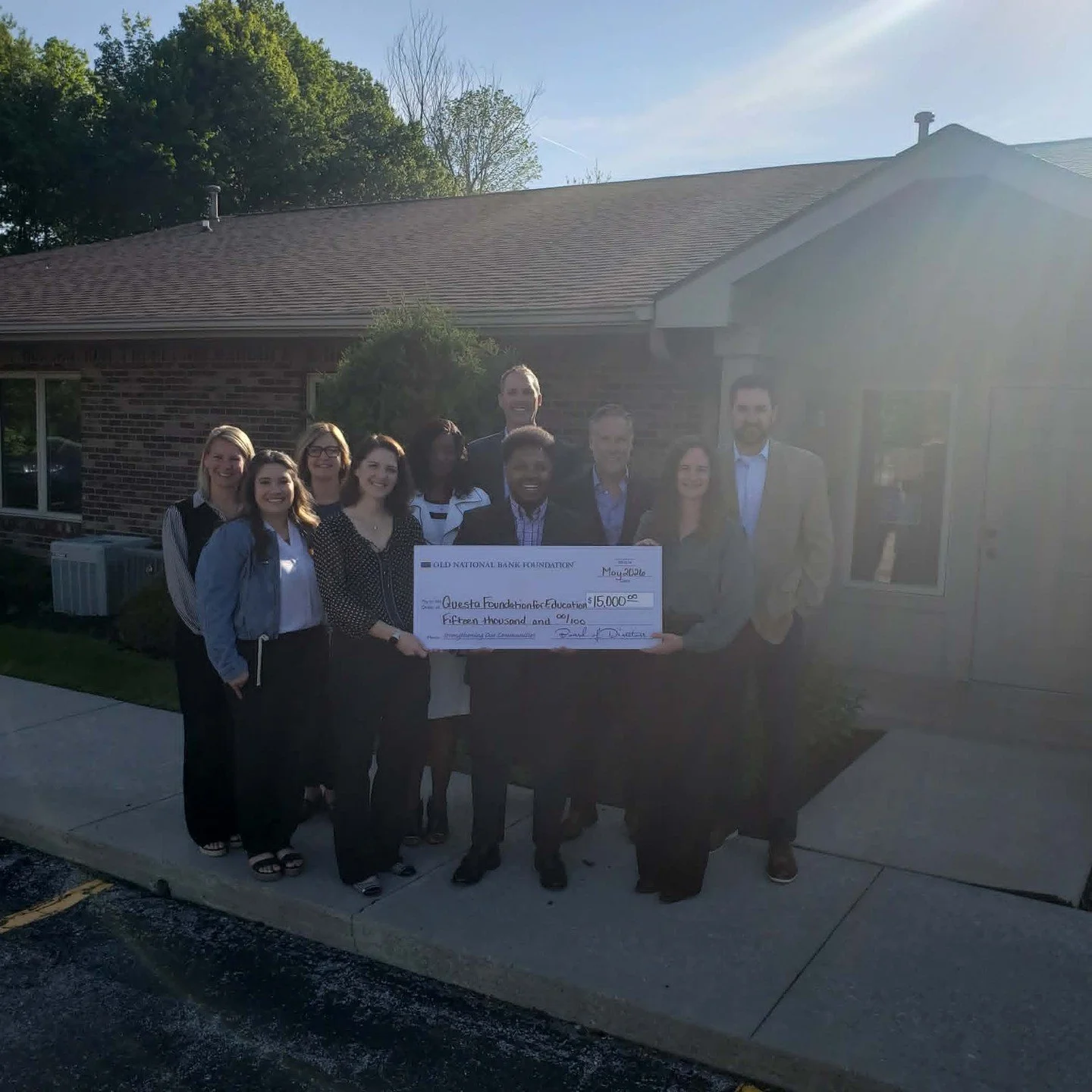 A big thank you to Old National Bank Foundation for investing in the future of Northeast Indiana students! 💚

Your generous support helps Questa Scholars pursue their educational goals, graduate with less debt, and build stronger futures for themsel