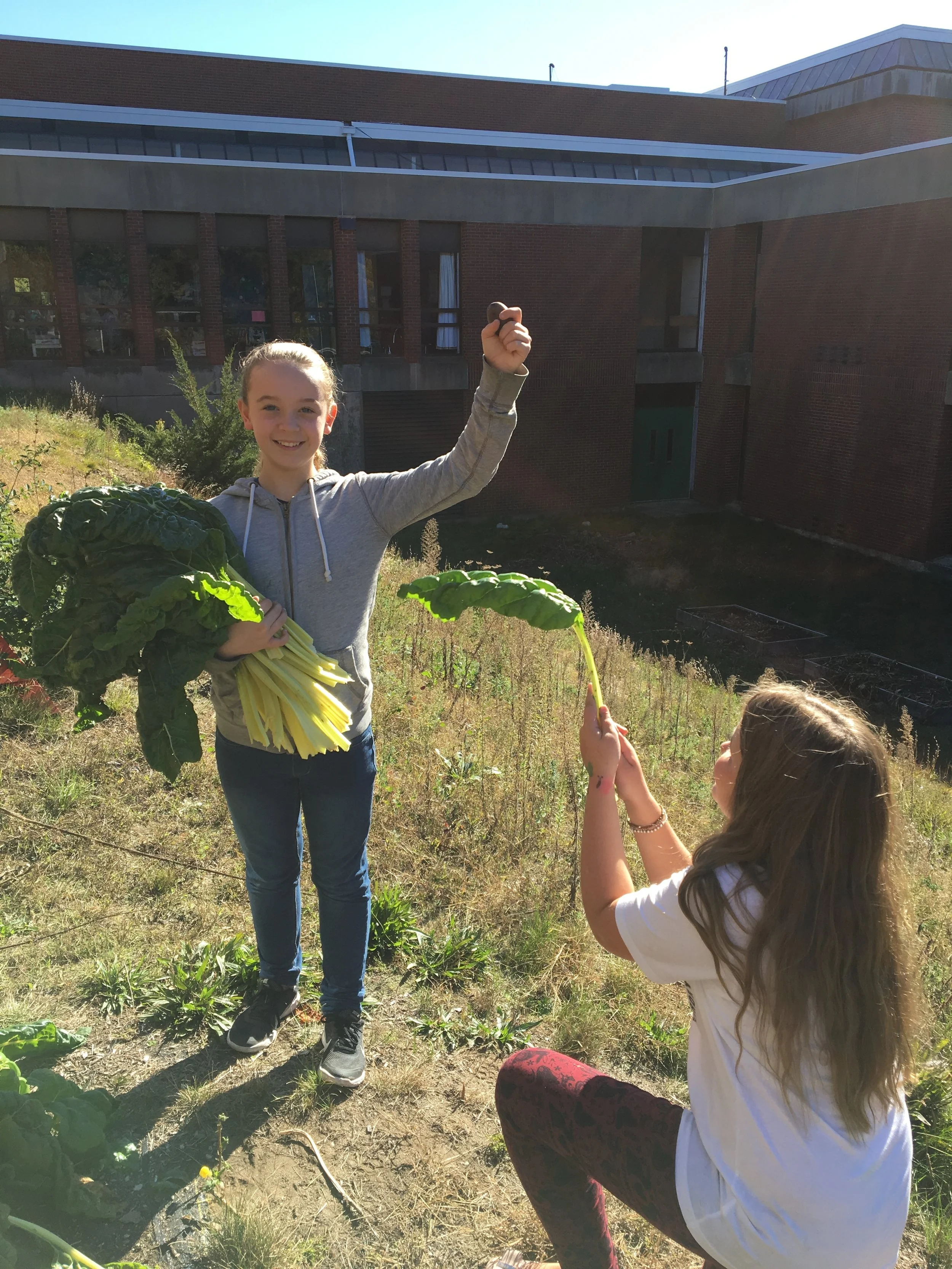 2016 Session 1 O'Maley Academy Swiss Chard Queen MAdison Guavian and Jacyln Lichtenwald.jpeg