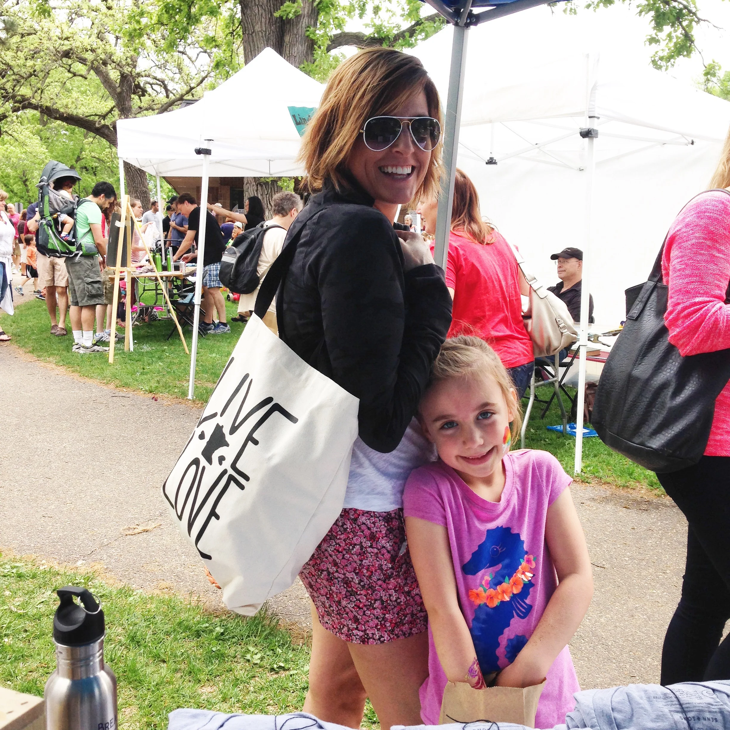 This fabulous Gal took her tote and put it inside out tote!! Love it:)