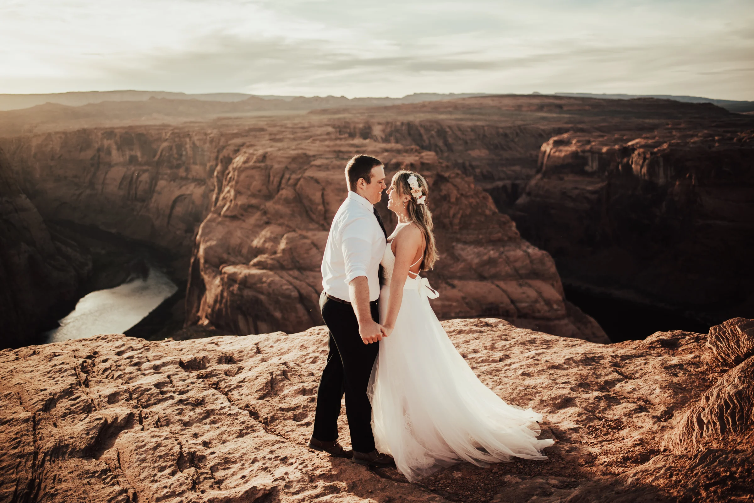 Horseshoe bend elopement portrait with bride &amp; groom photographed by Big Sur Wedding Photographers Tessa Tadlock