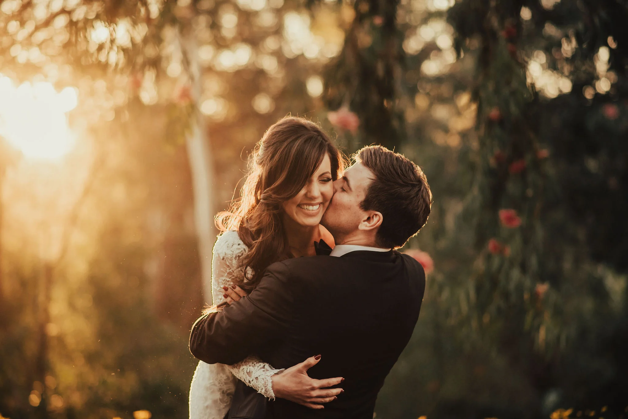 Luxury California Wedding with Modern Bride &amp; Groom Portraits Photographed by Big Sur Wedding Photographers Tessa Tadlock 