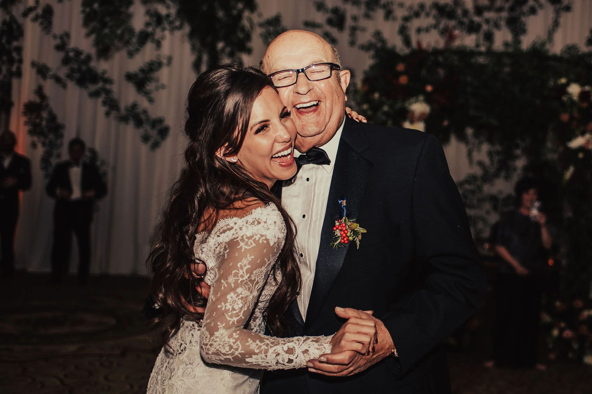 Bride &amp; Father of the Bride Share Fun First Dance Photographed by Big Sur Wedding Photographers Tessa Tadlock