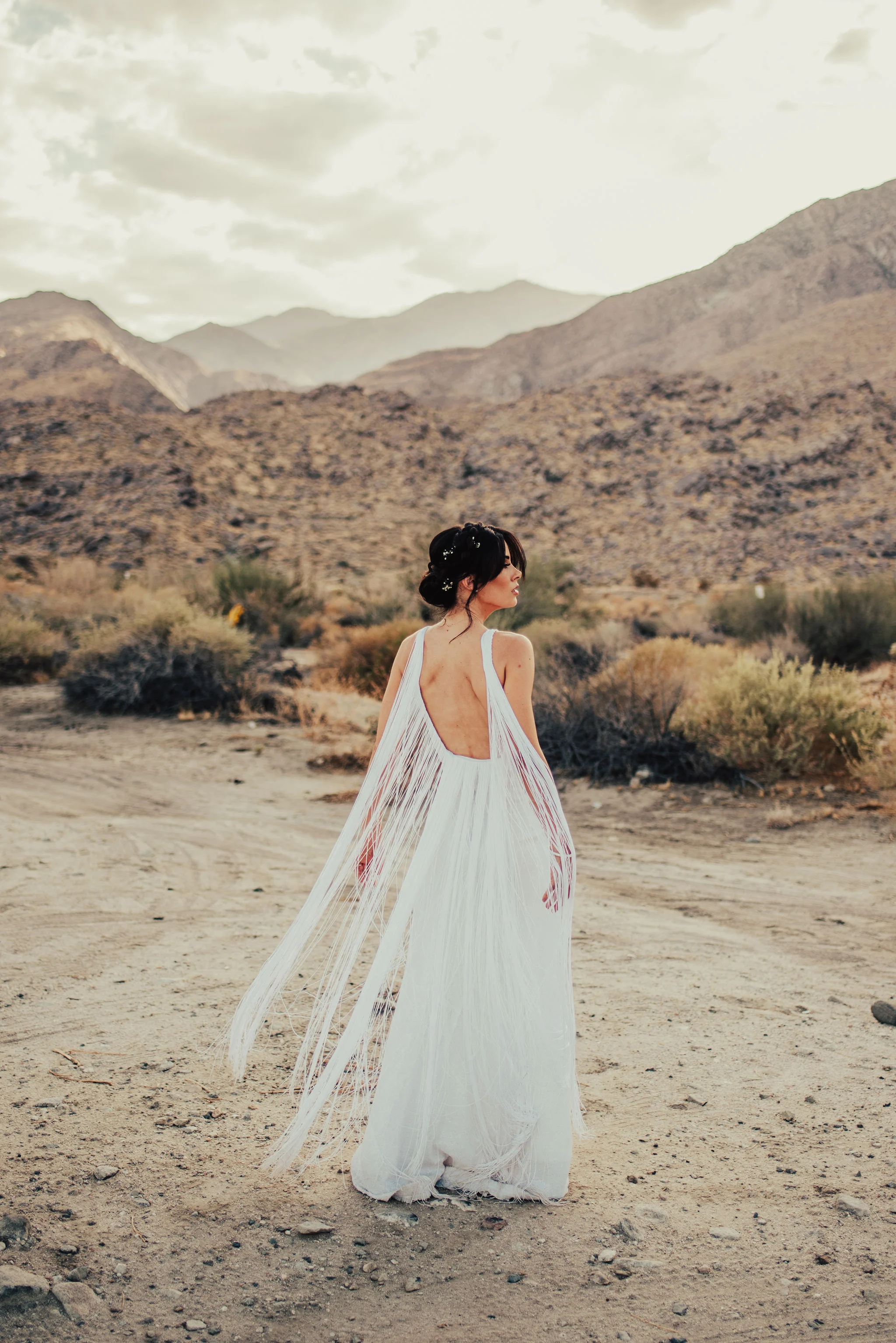 Edgy Modern Bride in Palm Springs Photographed by Big Sur Wedding Photographers Tessa Tadlock 
