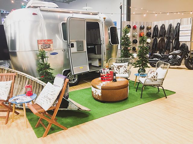 Thinking about this unique tradeshow booth we did last summer for @bonniermotorcyclegroup and it&rsquo;s making us want to pack up and go camping! Anyone else?!? 🏍🛵⛺️🌲
.
.
.
.
.
.
#production #eventproduction #events #eventdesign #tradeshow #coorp