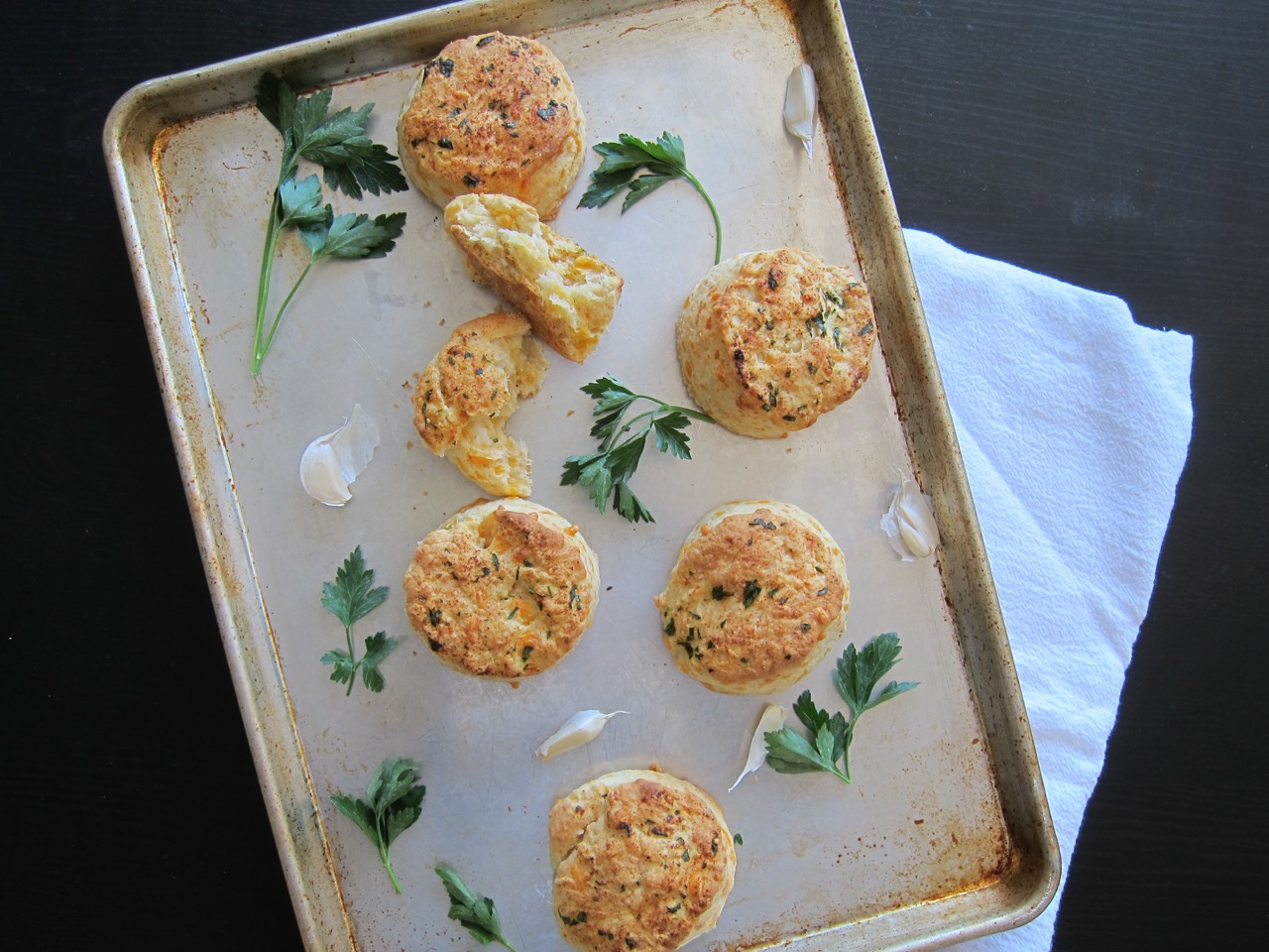 Garlic Cheddar Biscuits