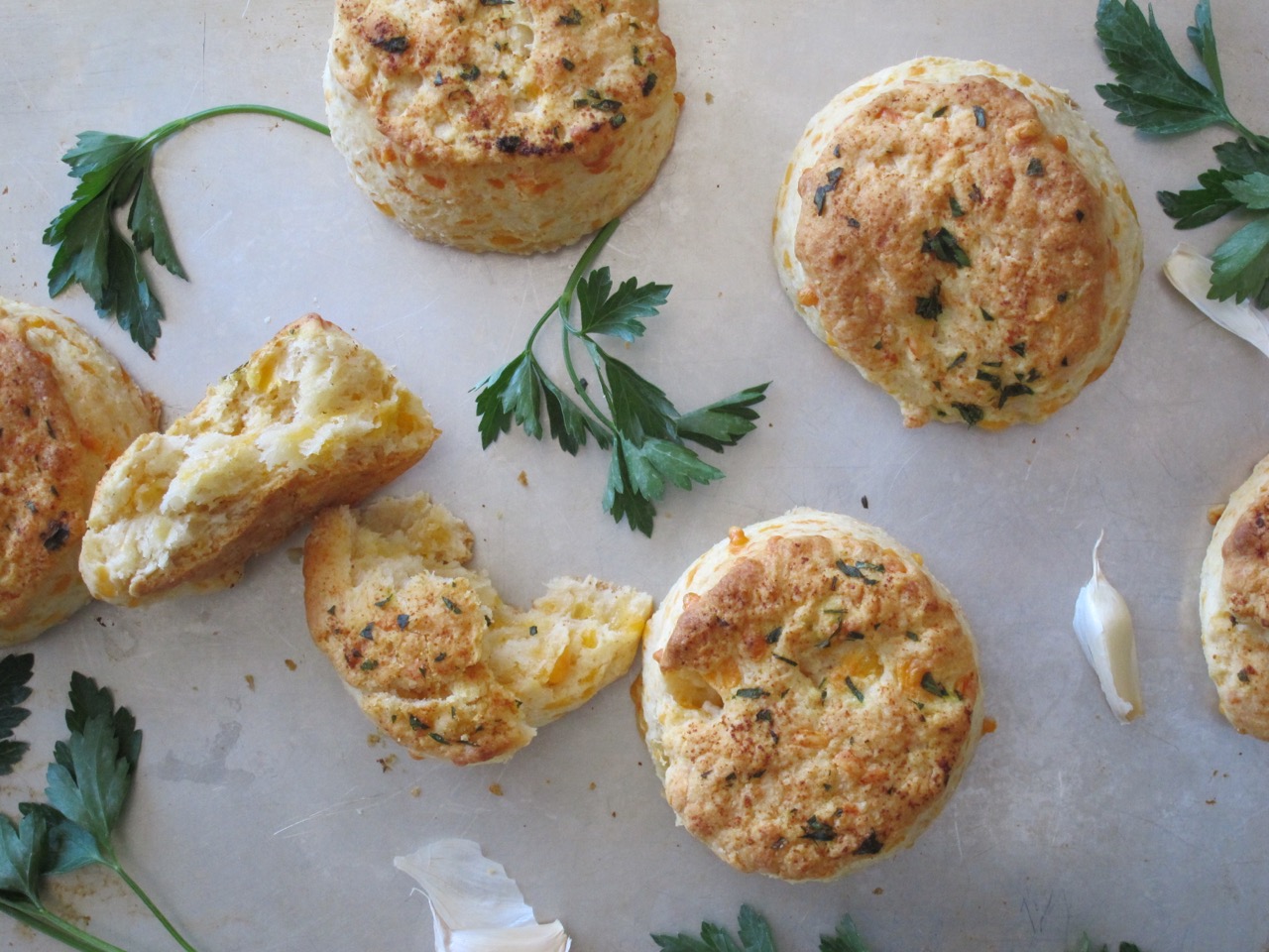 Garlic Cheddar Biscuits