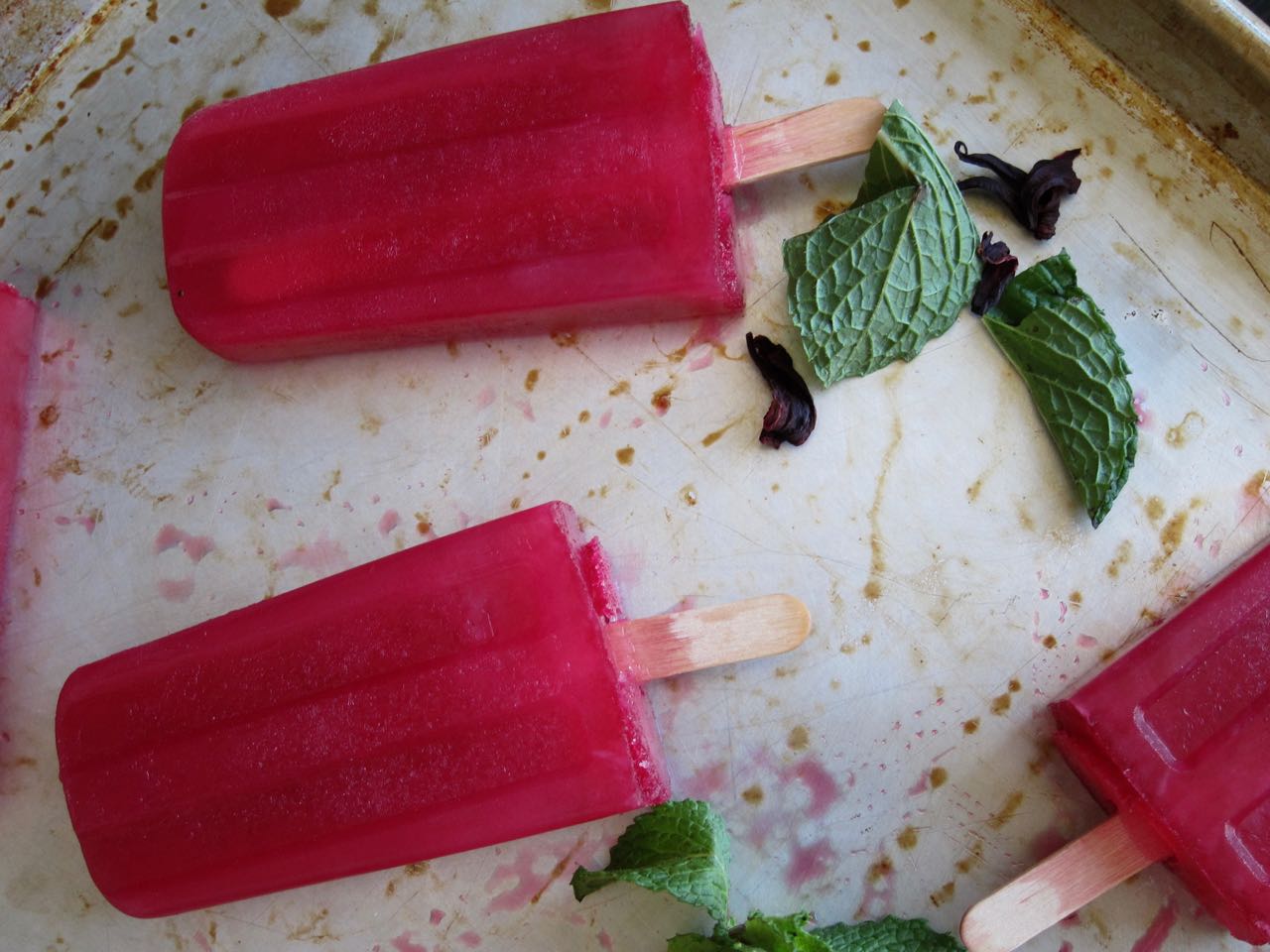 Hibiscus Green Tea Lemonade Popsicles