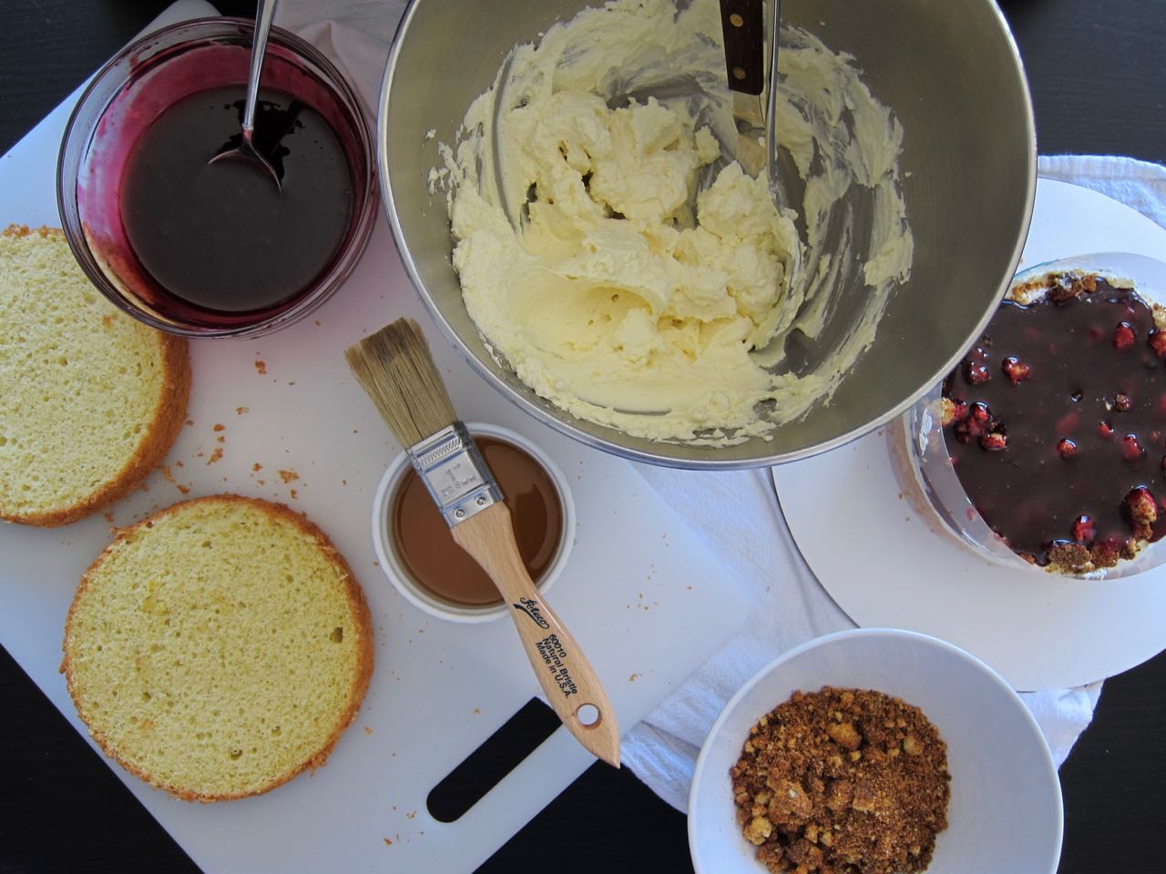 decorating corn blackberry cake